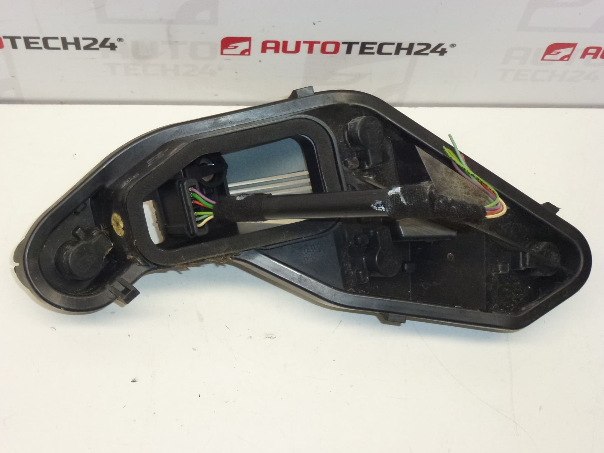 Клема за крушка за десен заден фар + кабел Peugeot 207 6351Y7 - Image 2