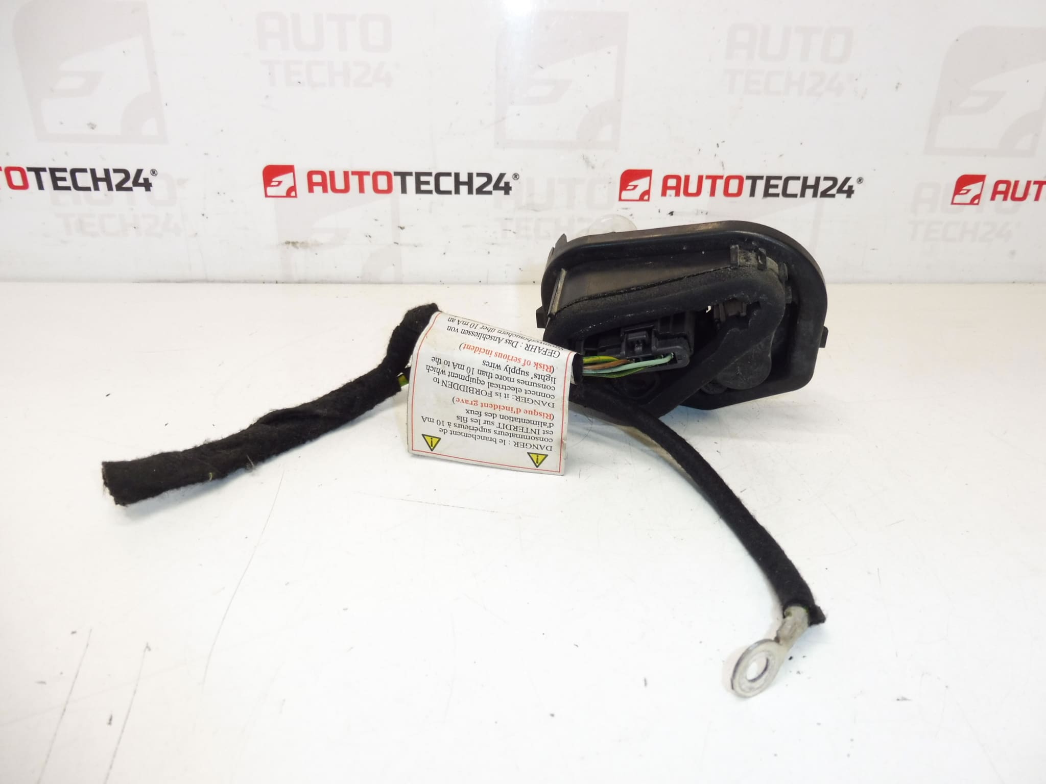 Патрон за лампа Citroën C5 X7 9681074180 6351FA - Image 2