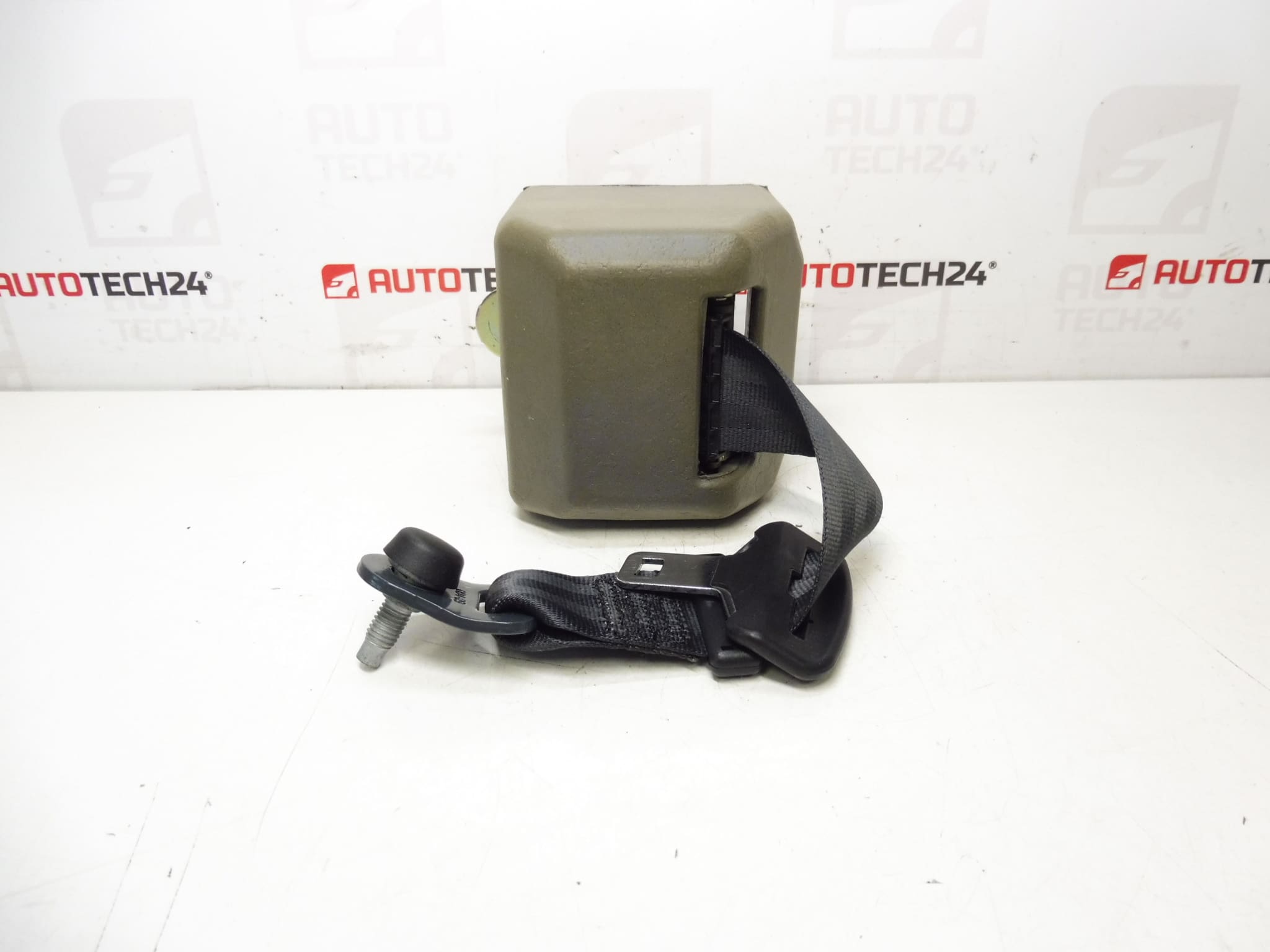 Заден Peugeot 308 96812534xx 8975N1