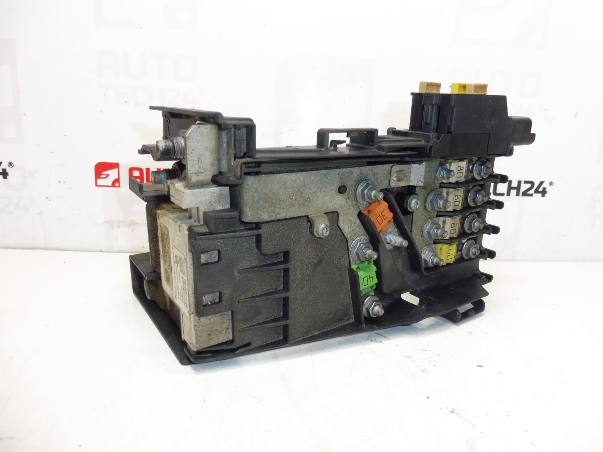 Модул предпазители Citroën Peugeot 9665794680 28201235 6500HE - Image 2