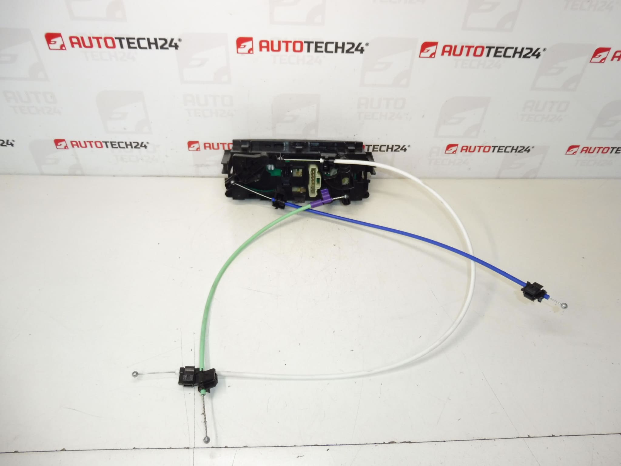 Управление на отопление Peugeot 207 N107402J 6452Q4 - Image 2