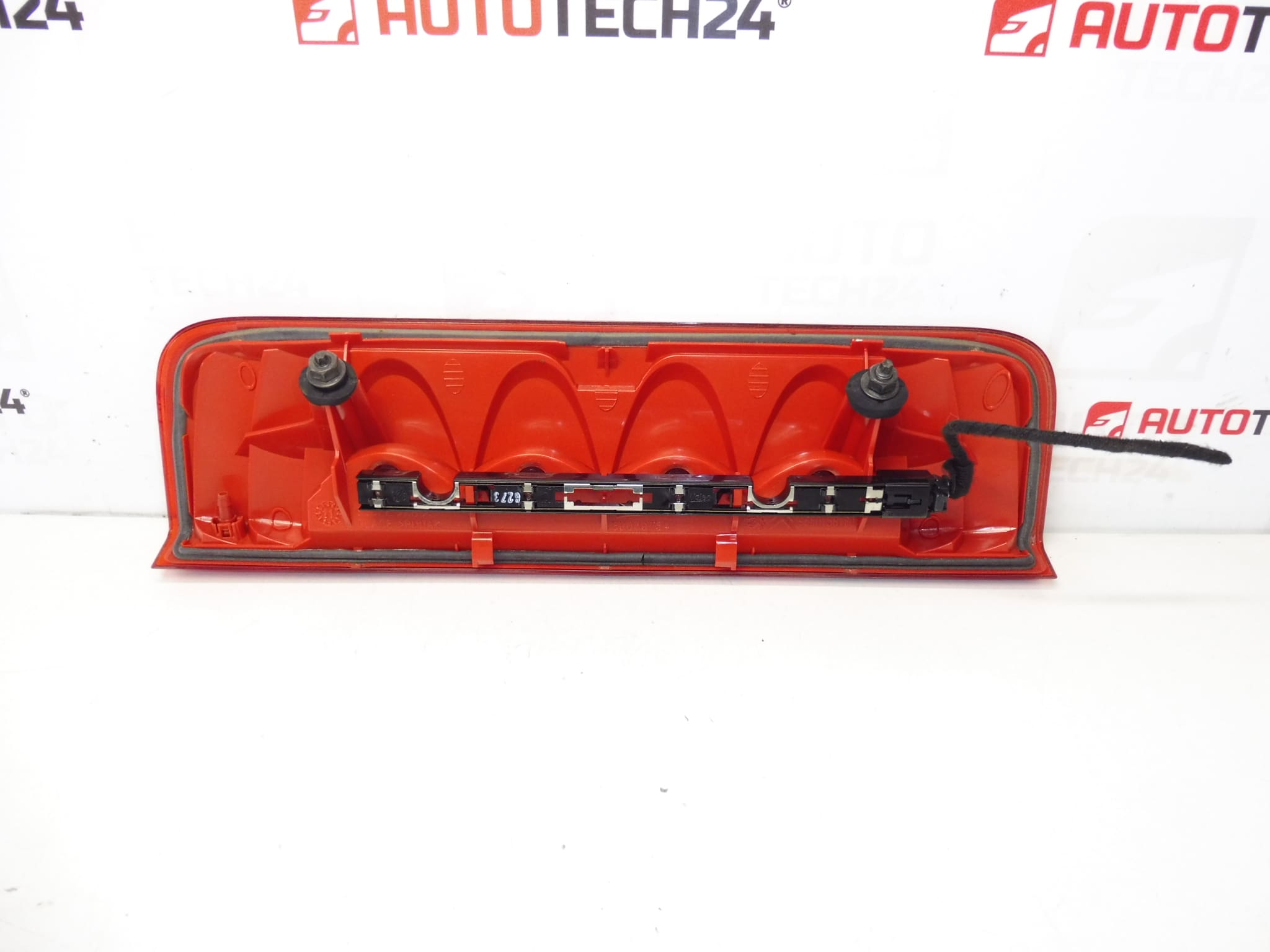 Трети Стоп Светлини Peugeot 207 Комби 9680158180 6350CK - Image 2