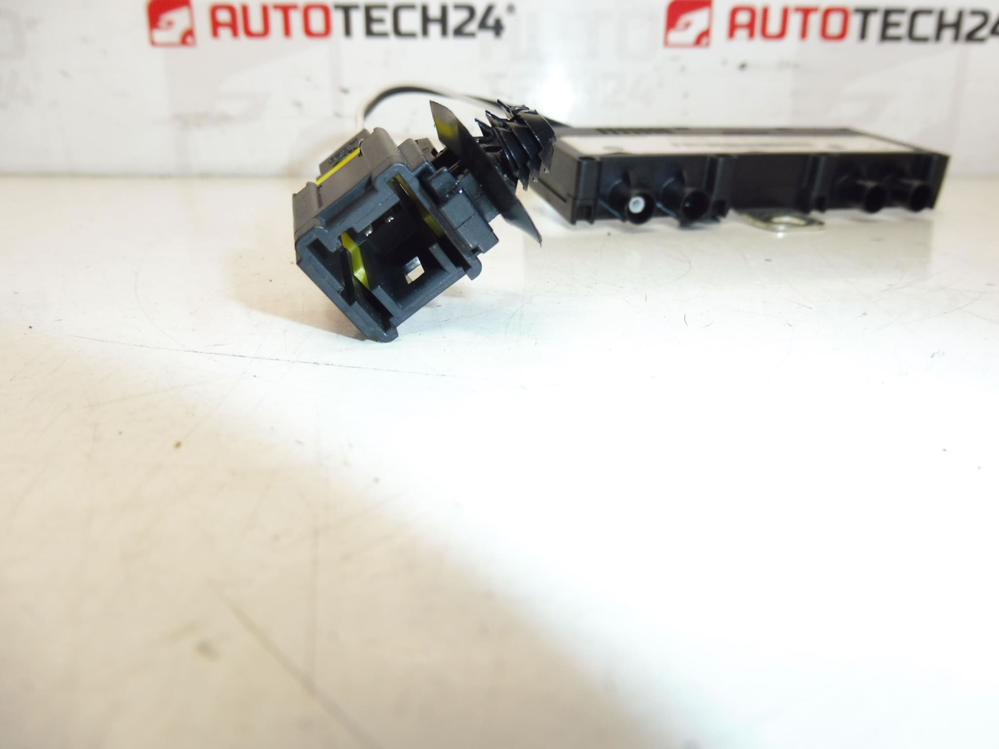 Импедансен адаптер Peugeot 407 9654390480 6561T7 - Image 2