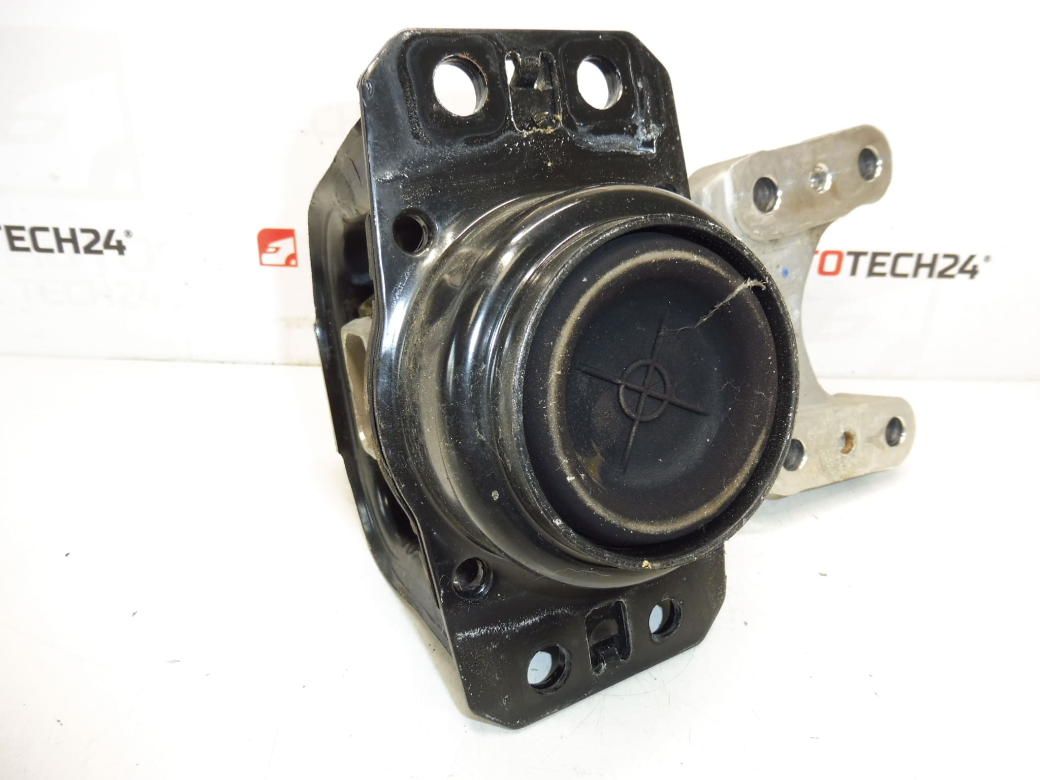 Монтажно Каре На Двигател За Citroën Peugeot 1.2 THP 9677258480 9676523080 - Image 2