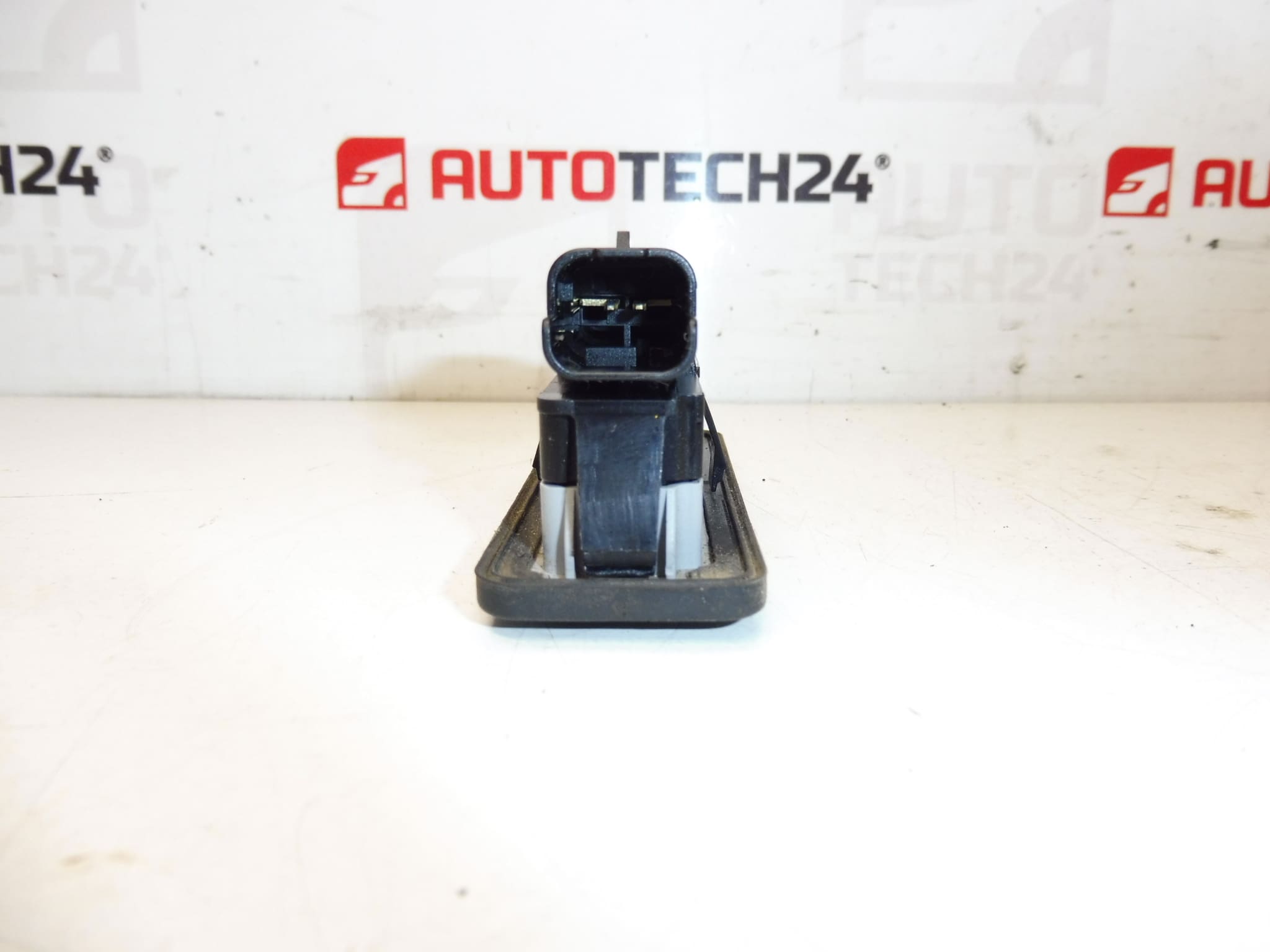 Дистанционно управление на заден капак Citroën Peugeot 9676028380 - Image 2