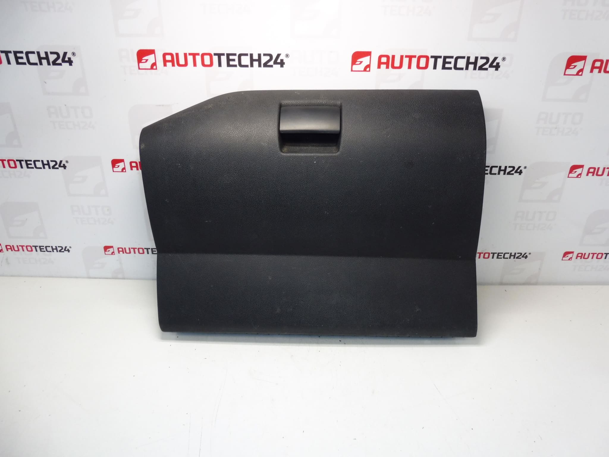 Citroën Berlingo III Peugeot Partner III 9680941977 8226Vyvy