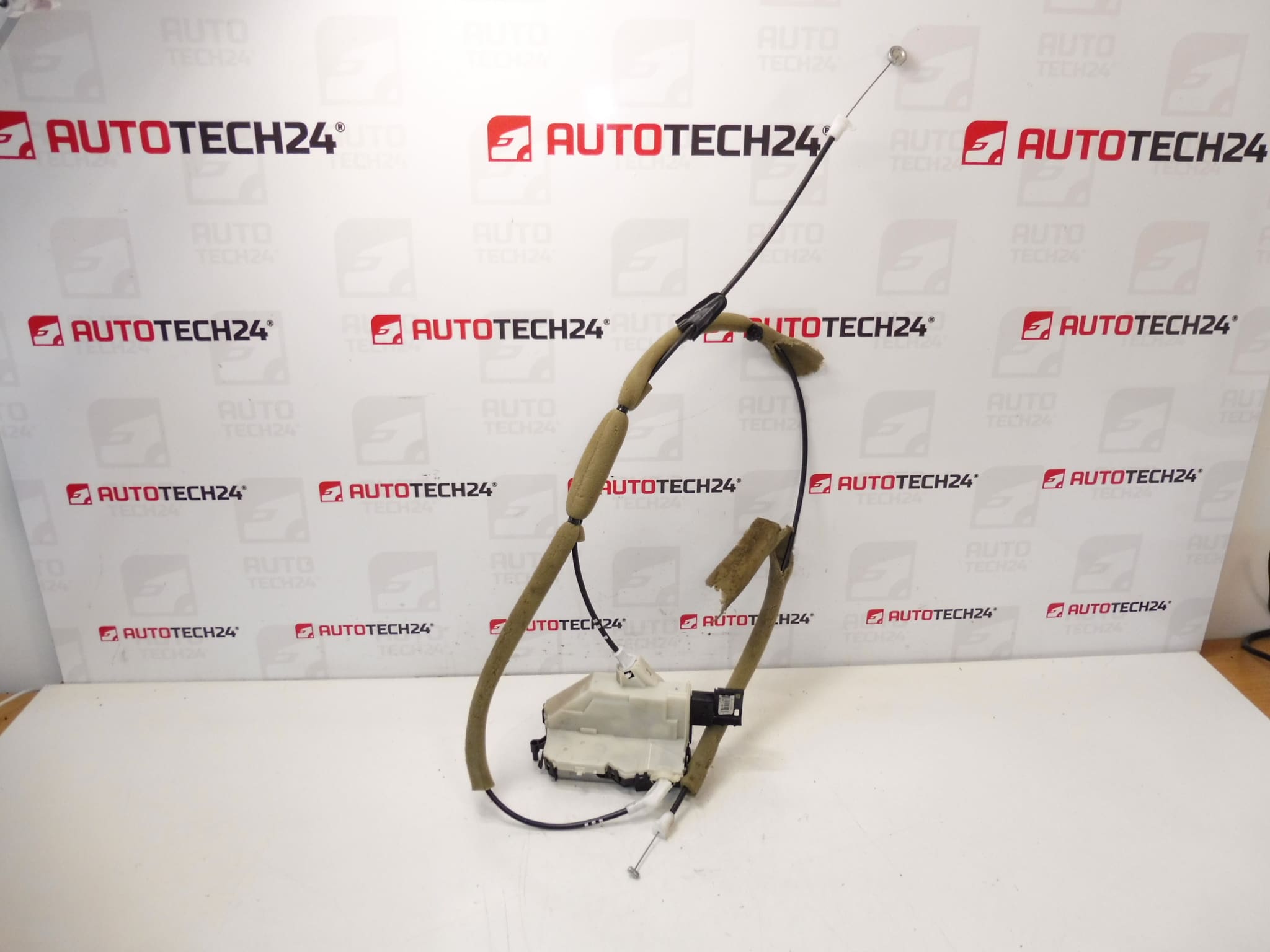 Citroën Berlingo III PSA 828414 9137N8 Задна врата