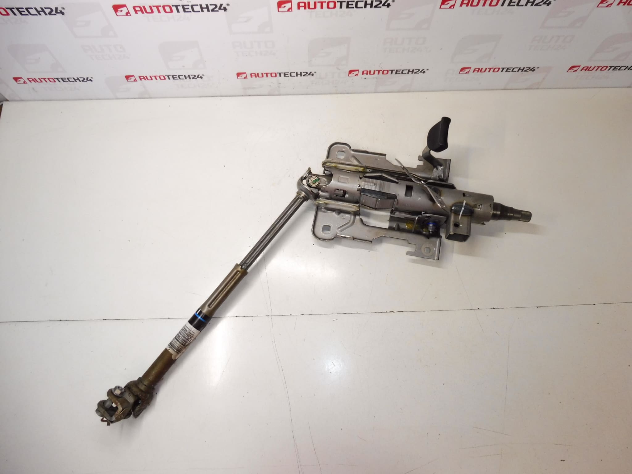 Citroën C3 Picasso 4123GZ контролна колона