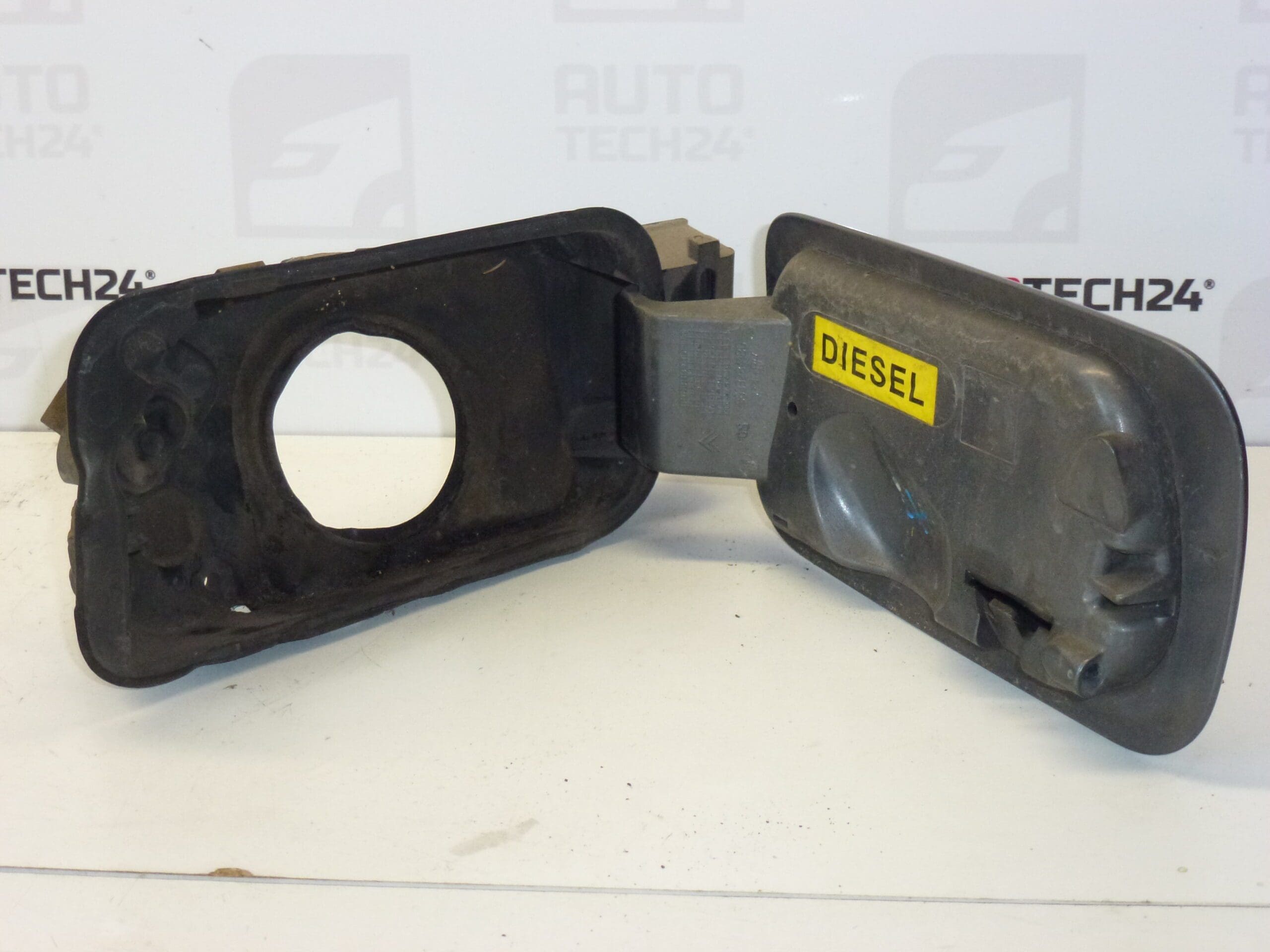 Капак За Резервоара Citroën C5 9633284180 151784 EYTC - Image 2