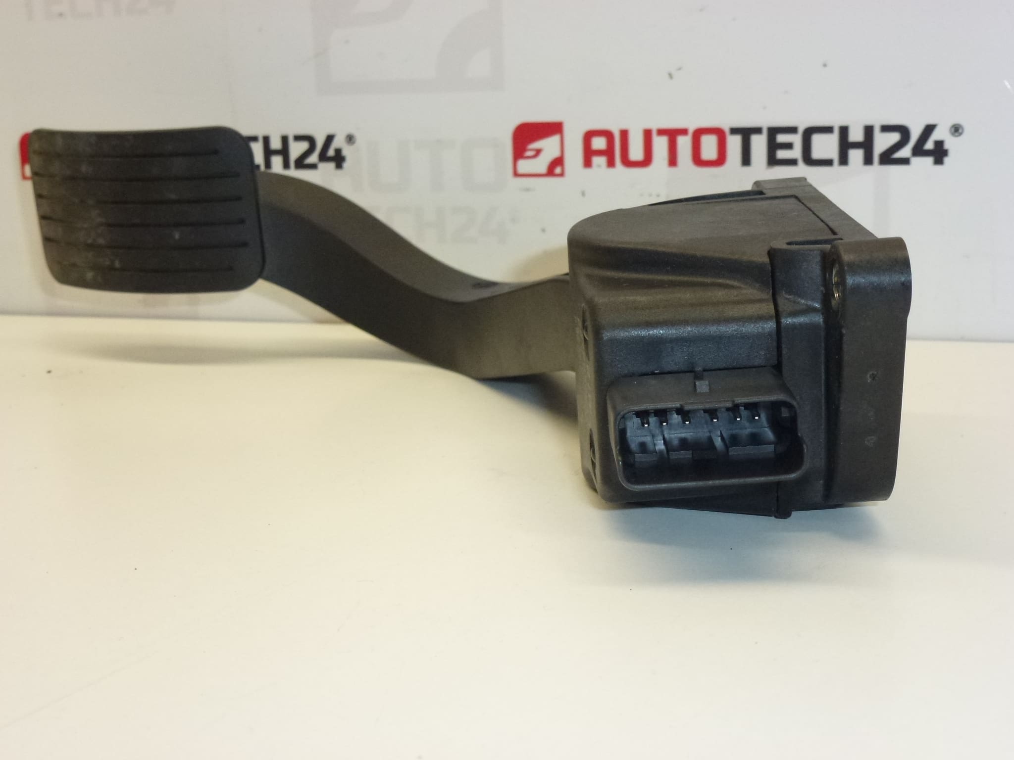 Педал за газ Citroën Peugeot Bosch 0280755167 9671416880 1601EA