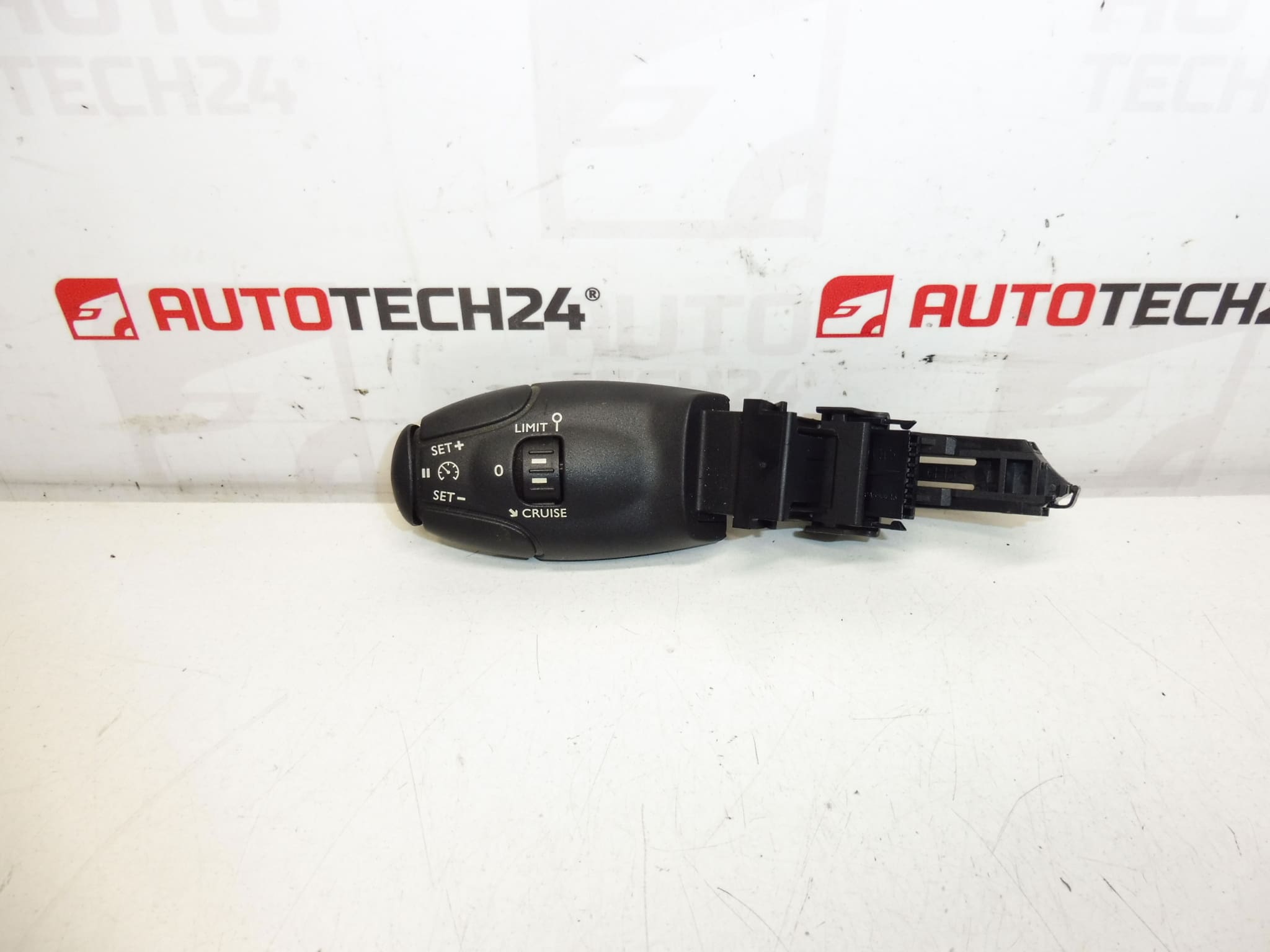 Контрол на круиз контрол Citroën Peugeot 96655861xt 6242Zs