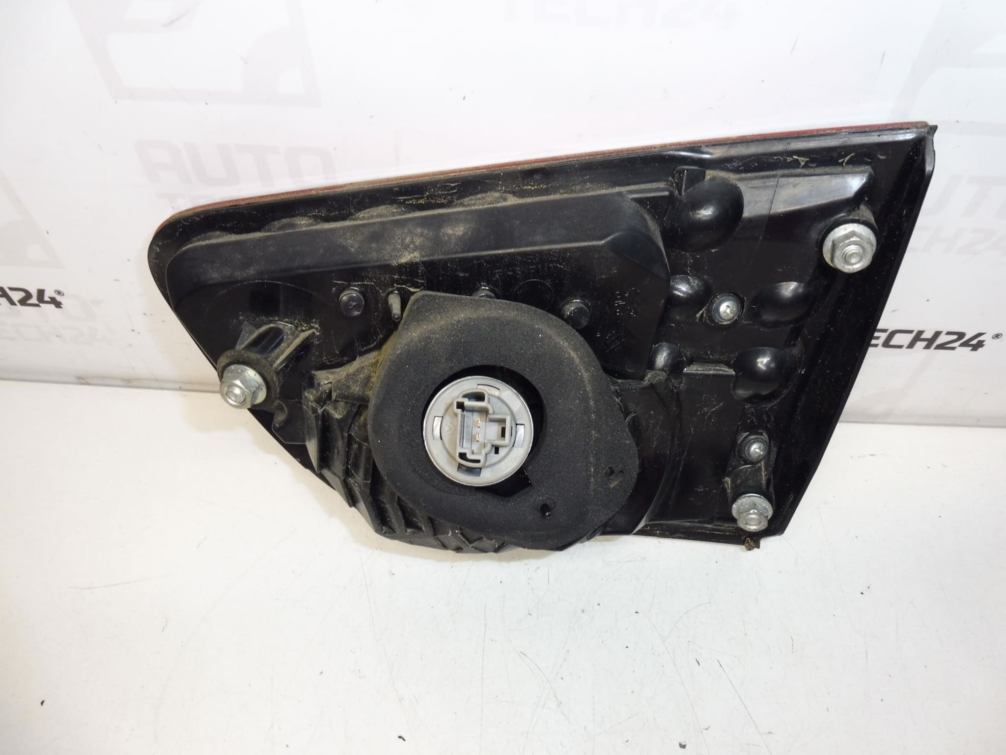 Капак за лява задна лампа за Citroën C-Crosser 6350ek - Image 2