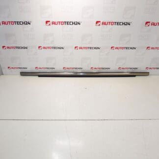 Лявата лента на входната врата Citroen C-Crosser Peugeot 4007 9309p0