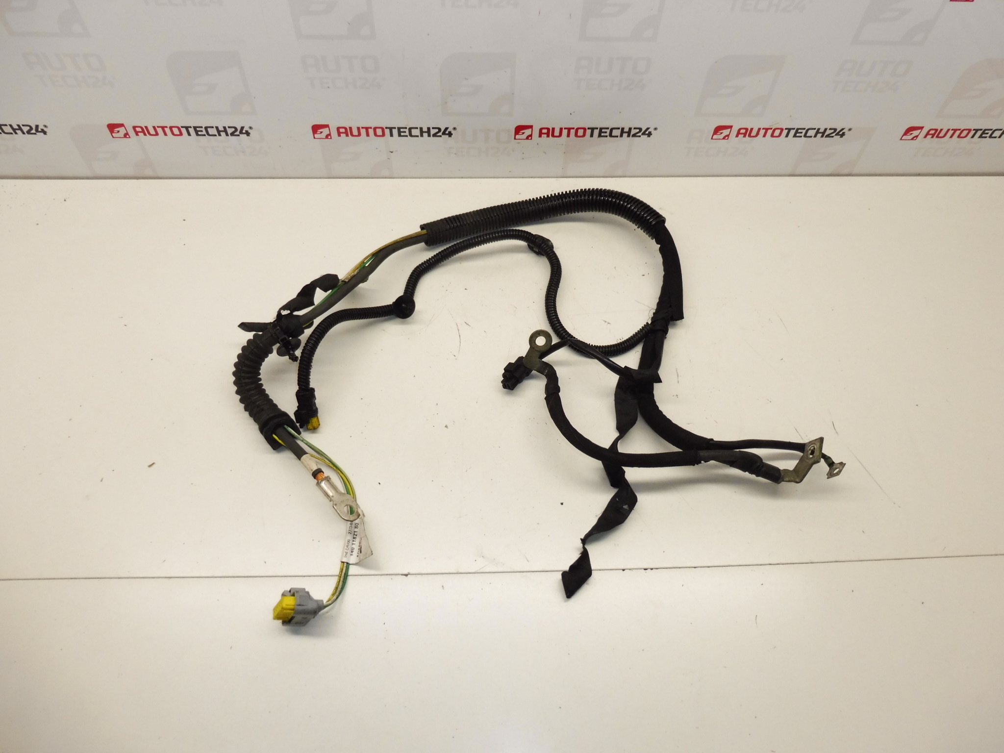 Положителен Citroën Peugeot 2.0HDI RHR 1401182180 1401441580 5642SP