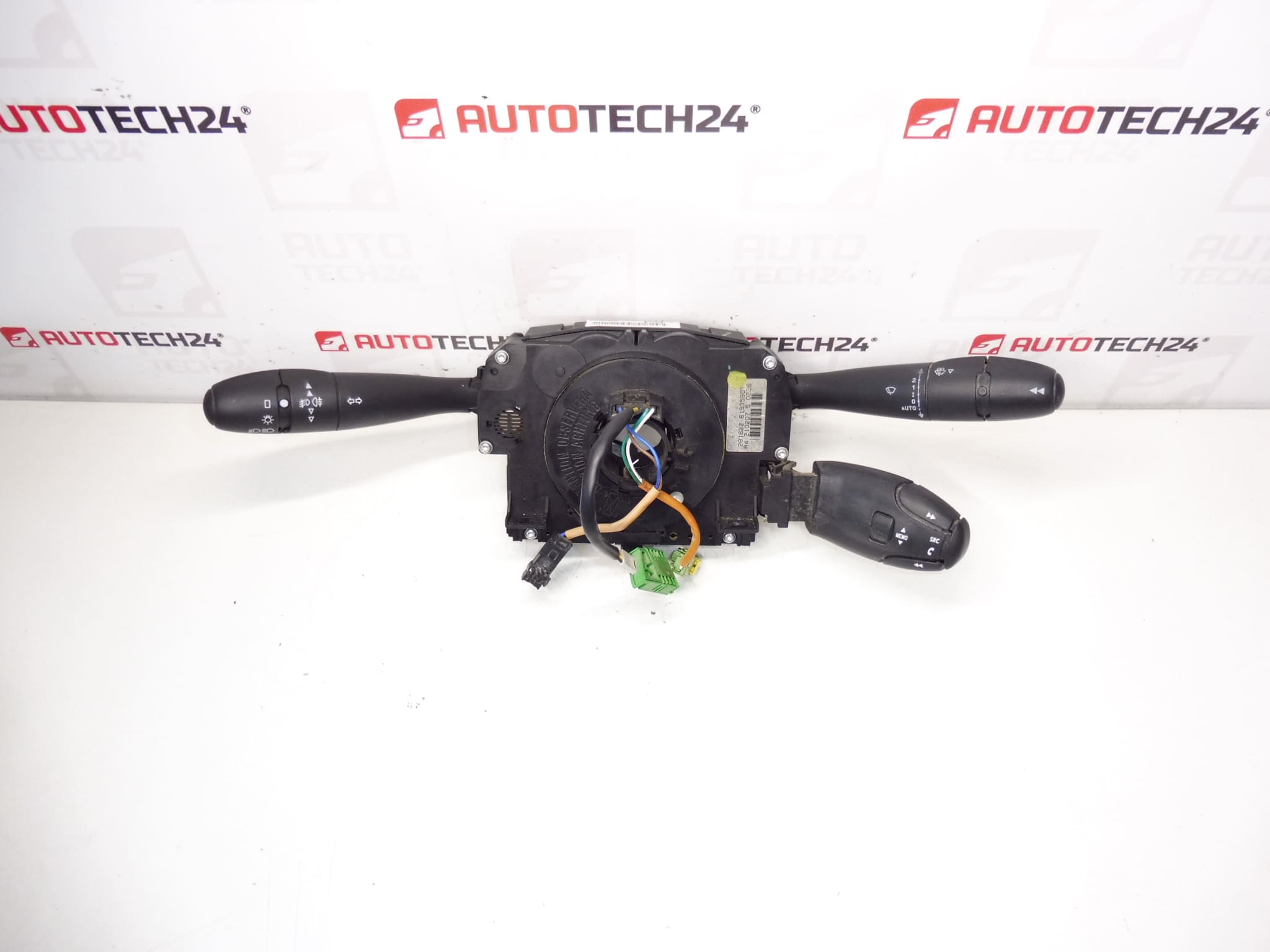 Шофьори под волана Citroën C6 Peugeot 407 96611306xt 6242T1