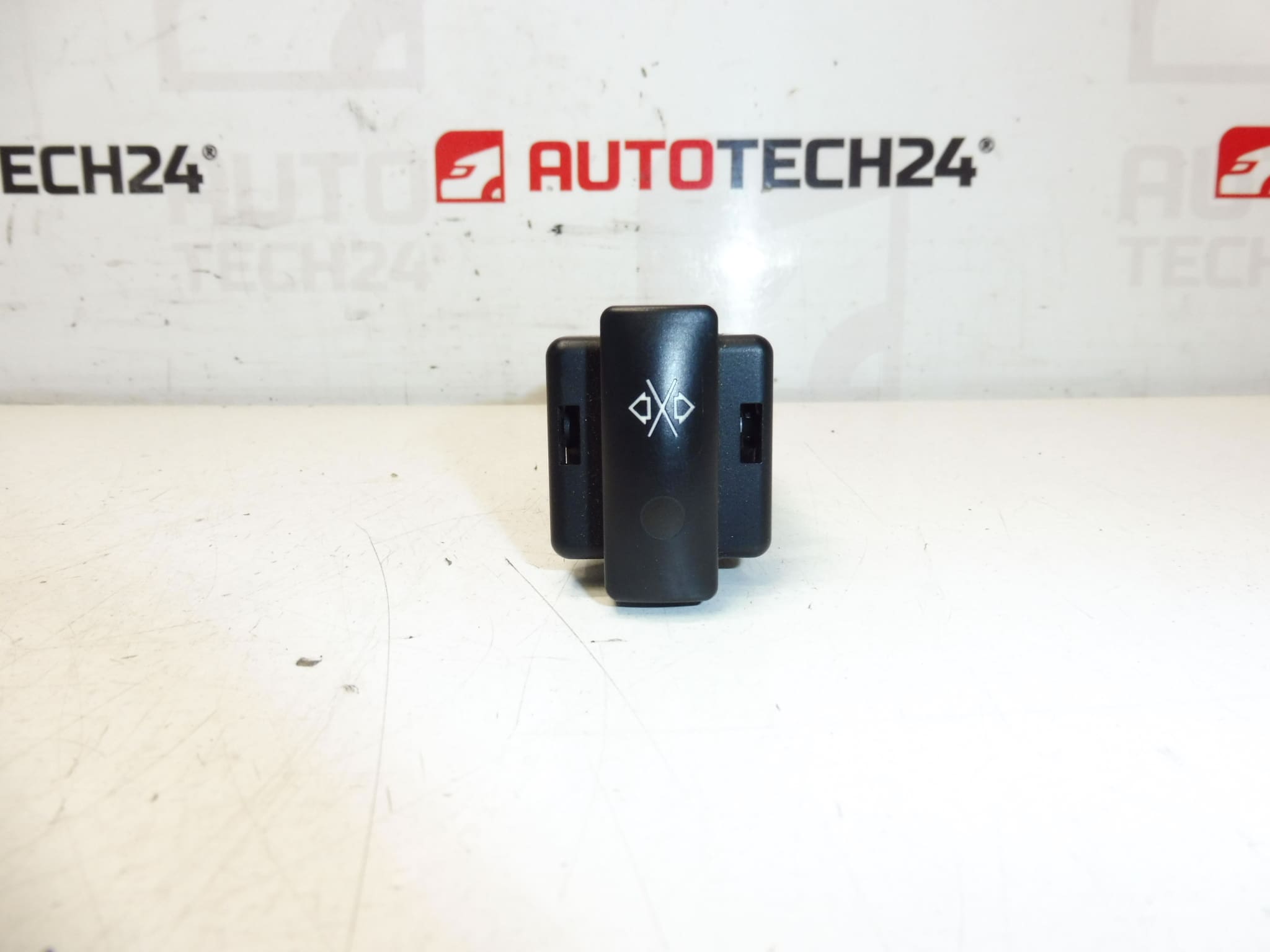 Citroën Xsara 6554CK Задни прозорци превключвател