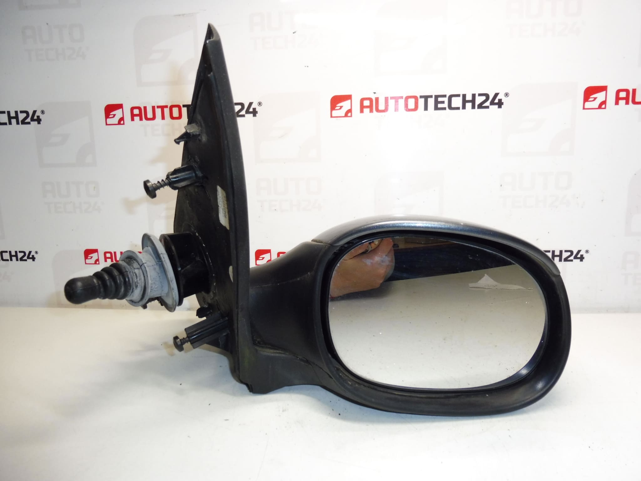 Огледало дясно Peugeot 206 KTH 96437171XT 8148XY - Image 2