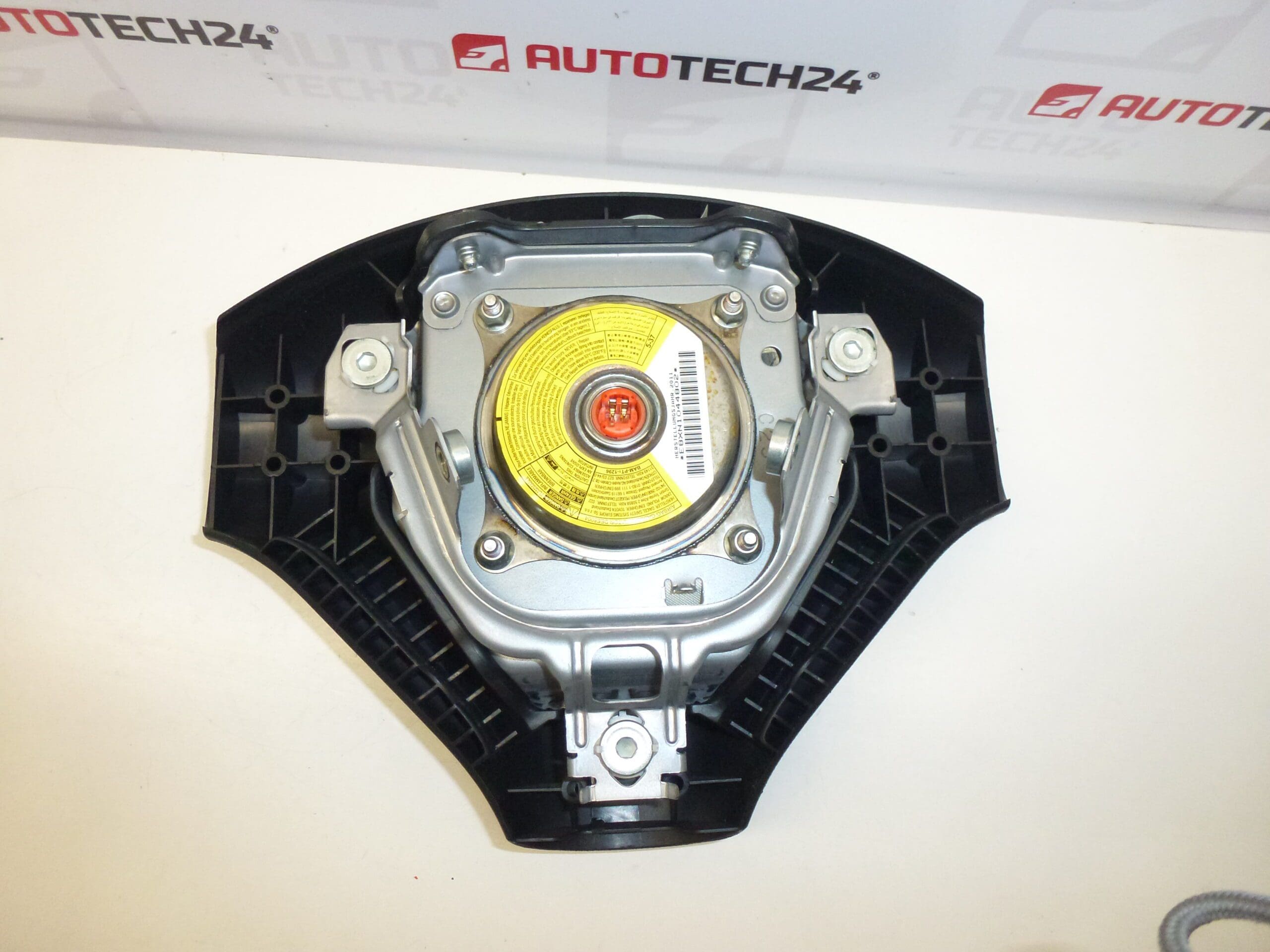 Airbag водач Peugeot 107 до 2012 4112HT