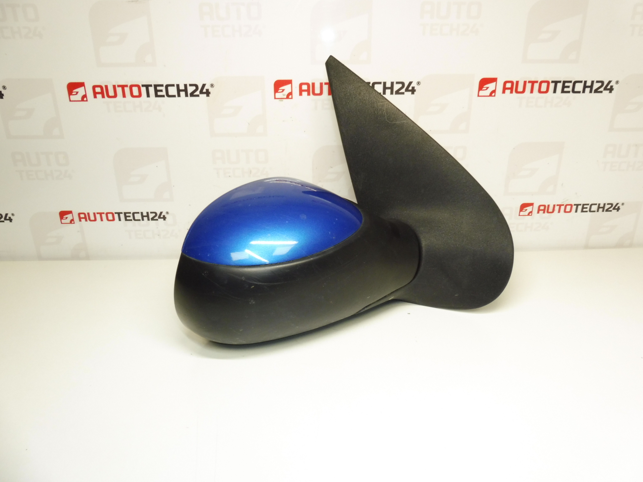 Огледало дясно Peugeot 206 KMFD 96437171XT 8148XY