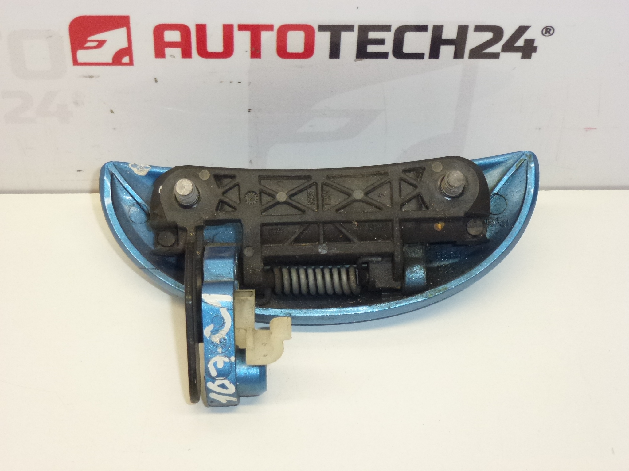 Дръжка предна дясна Citroën C1 Peugeot 107 син металик 9101AH