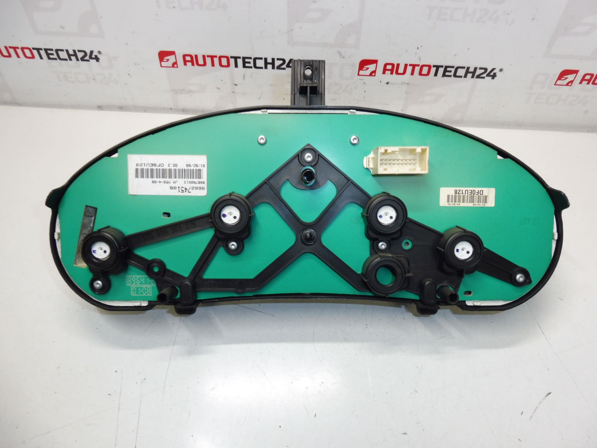 Тахометър Citroën Peugeot Milege 151000 km 9662745180 6105v8 - Image 2