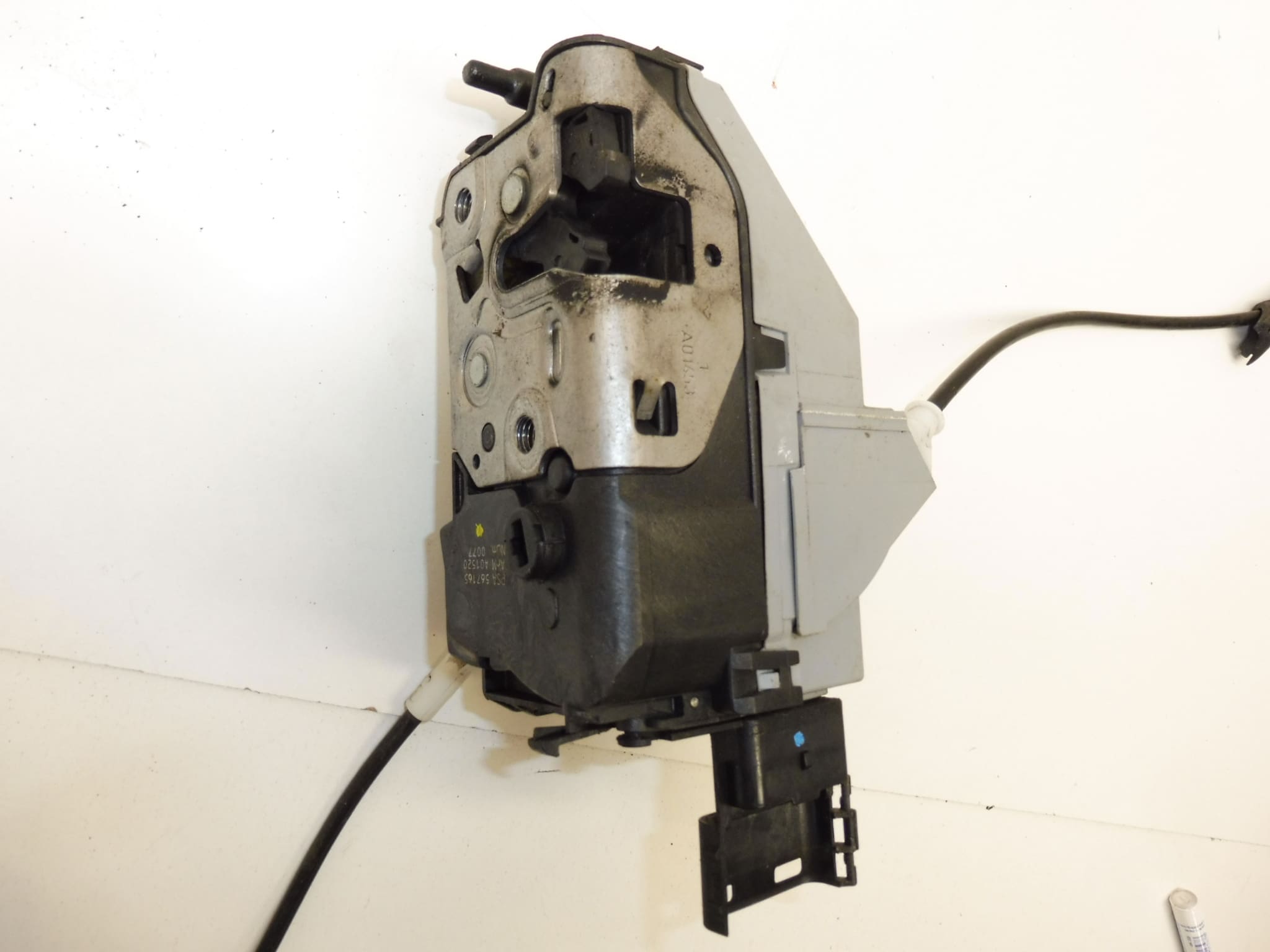 Брава задна лява врата Peugeot 308 567165 A01520 9800617580 9137N2 - Image 2