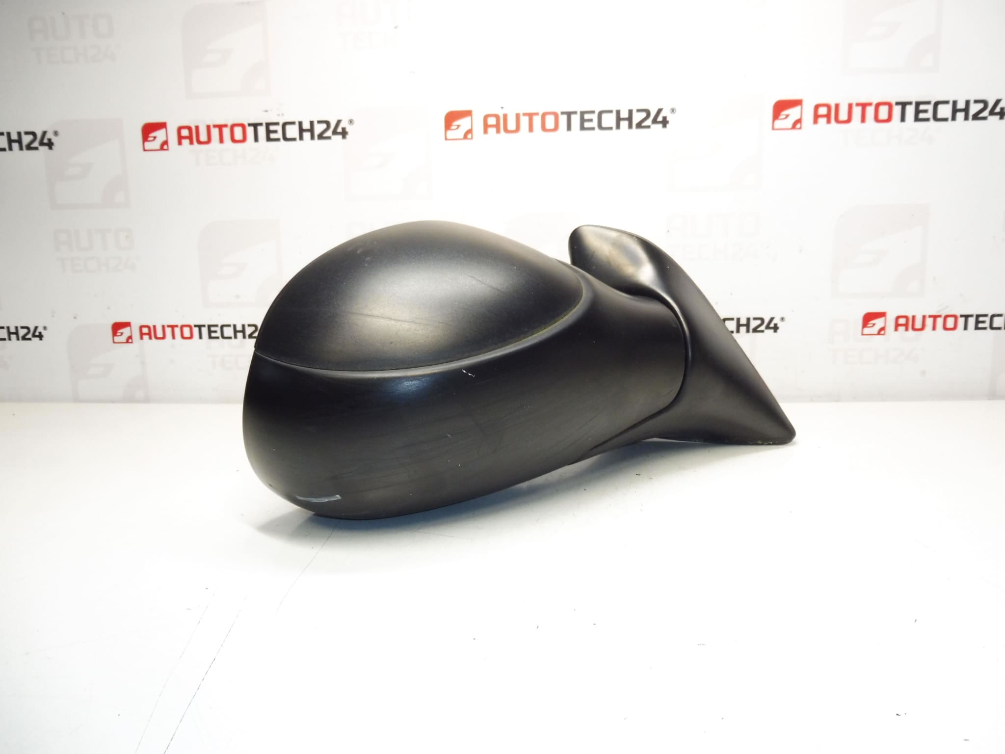 Дясно огледало Citroën Xsara Picasso 8149NJ