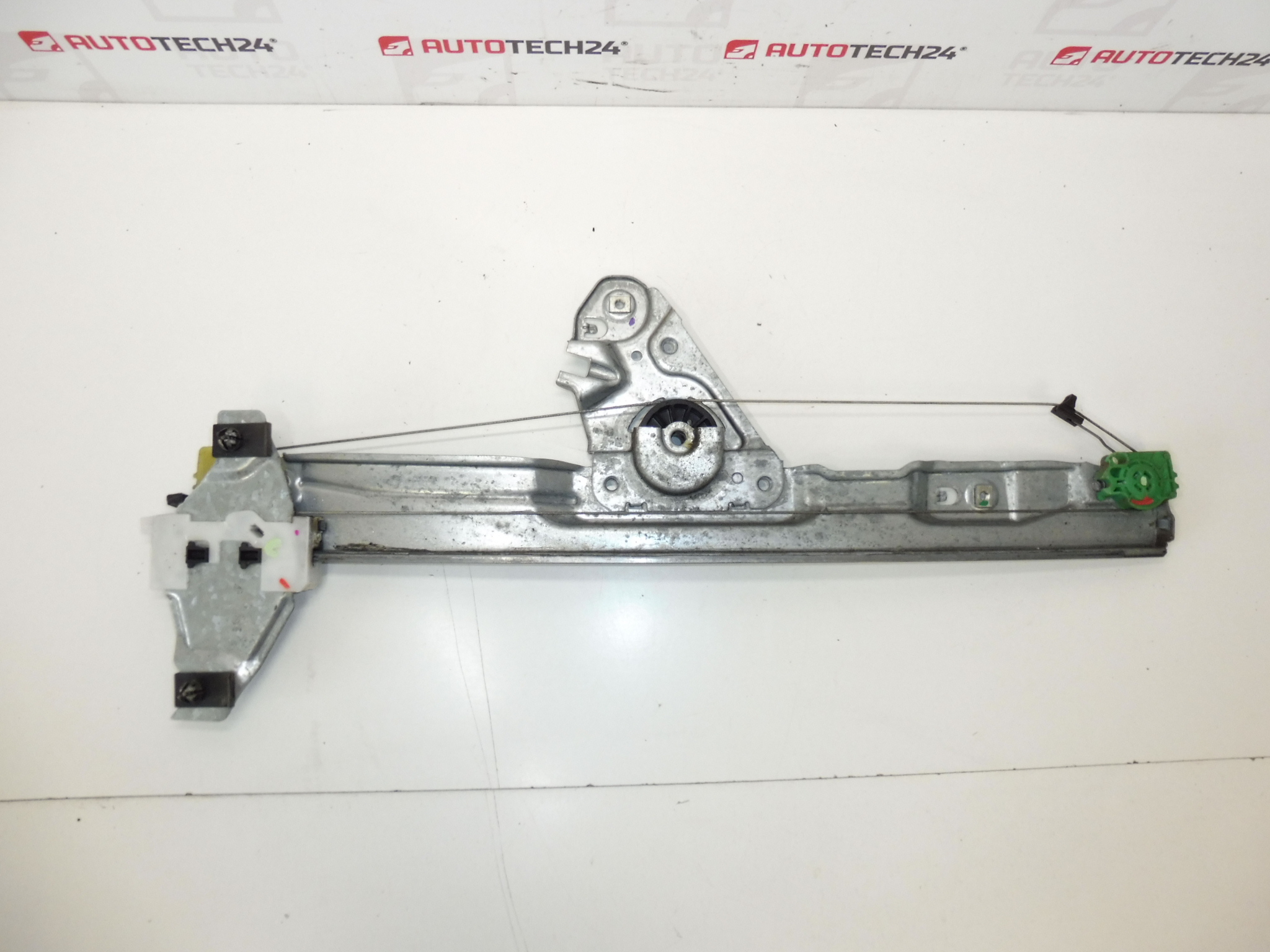 Механизъм за дърпане на дясно стъкло Peugeot 308 9658926980 9222CV