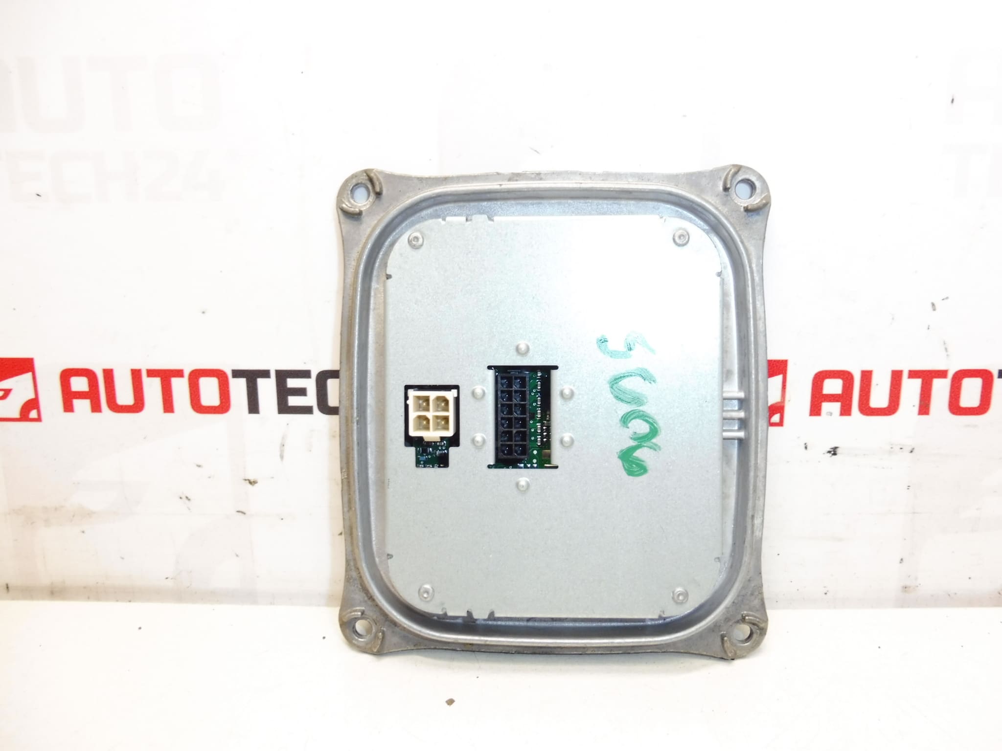 Peugeot 308 T9 LED фарове 1610426980 130732940300 - Image 2