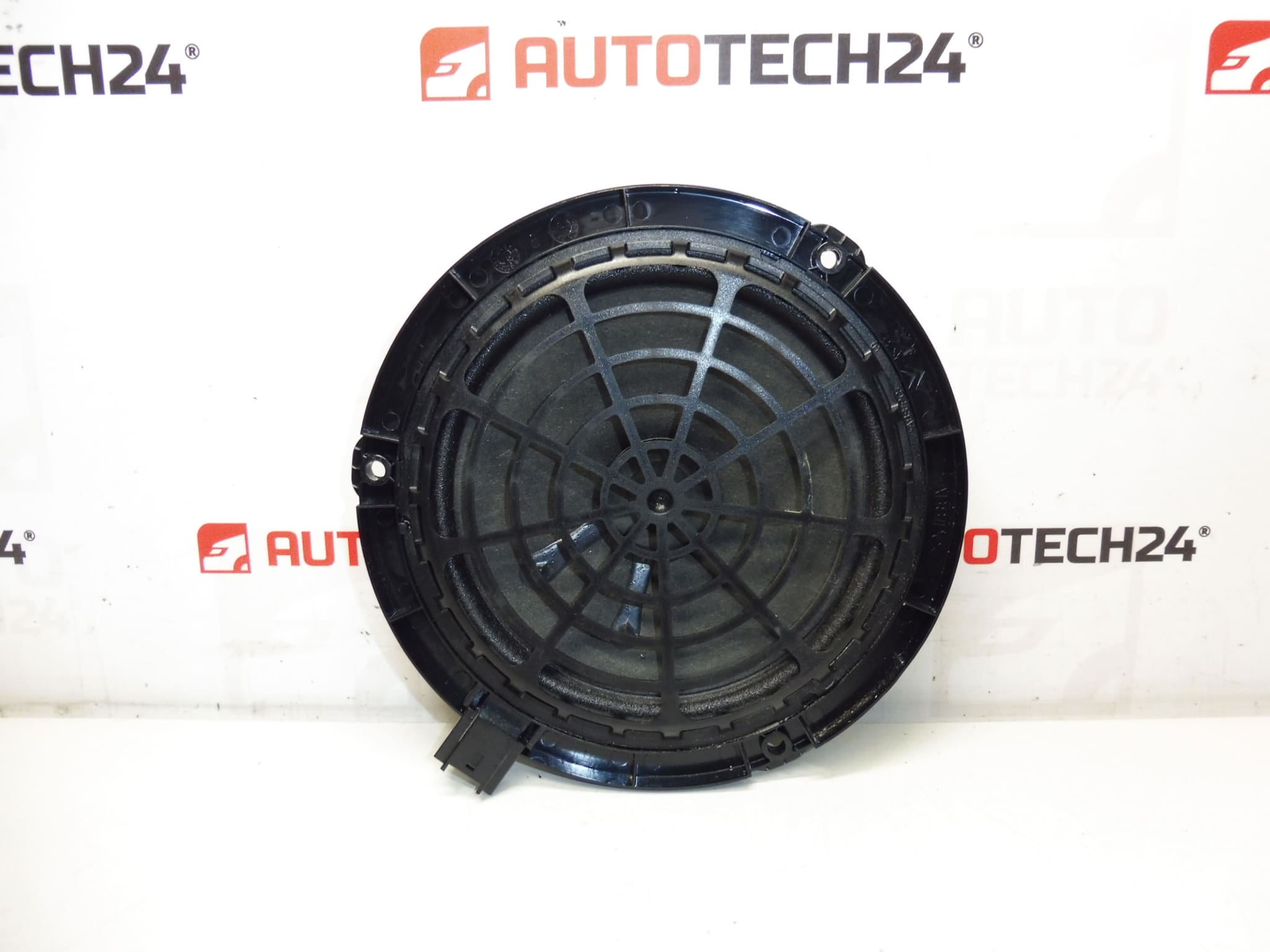 Тонколона Citroën Peugeot DS 9803506480