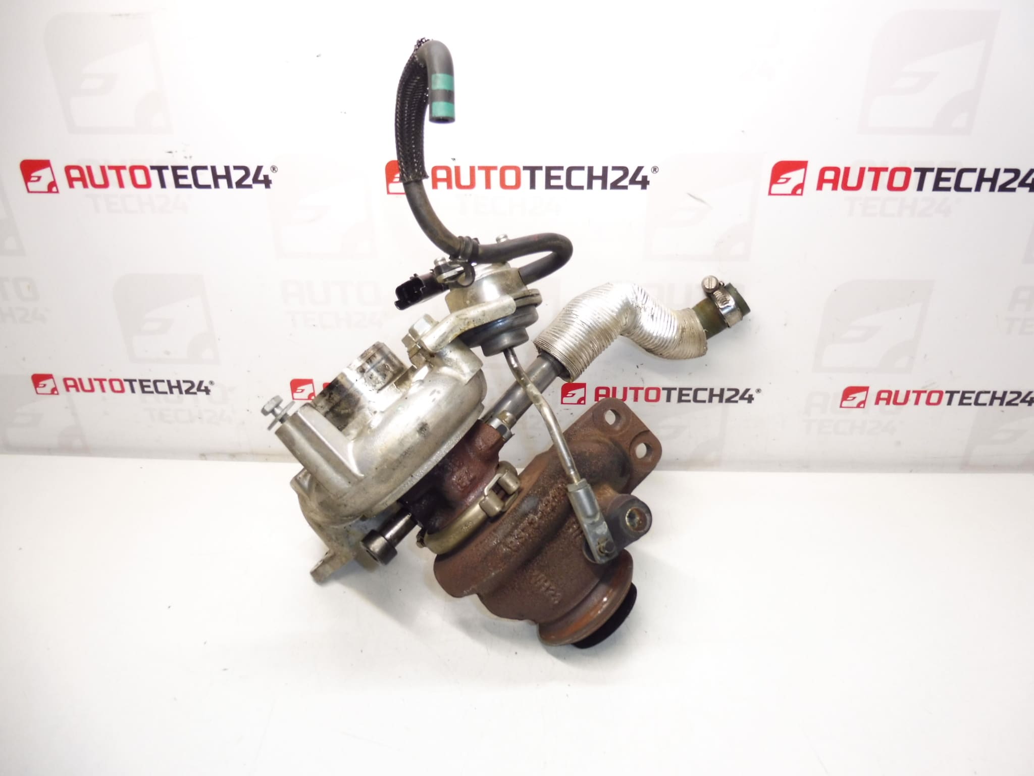Турбо Citroën Peugeot 1.6 HDI 68KW 63 хил. км 9673283680 TD02H2-07TVT-21