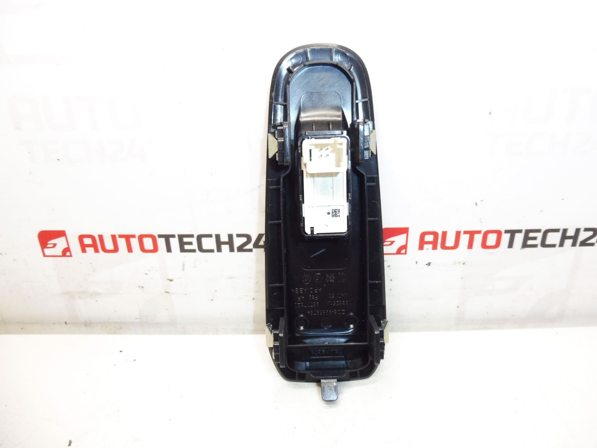Управление на пътнически прозорец Peugeot 308 T9 96762292ZD рамка 96777320ZD - Image 2