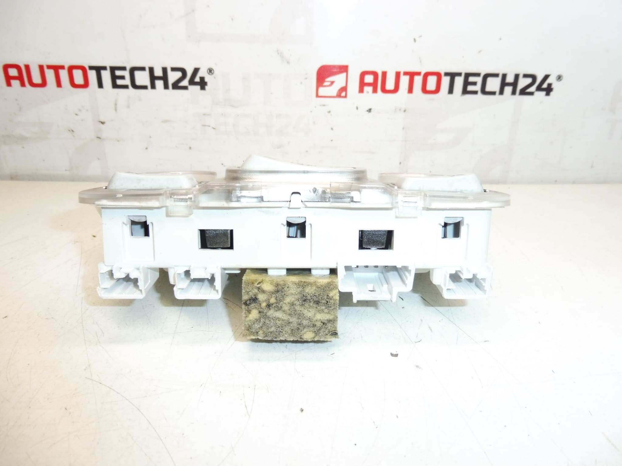 Вътрешно осветление Citroën Peugeot 96781445PR - Image 2
