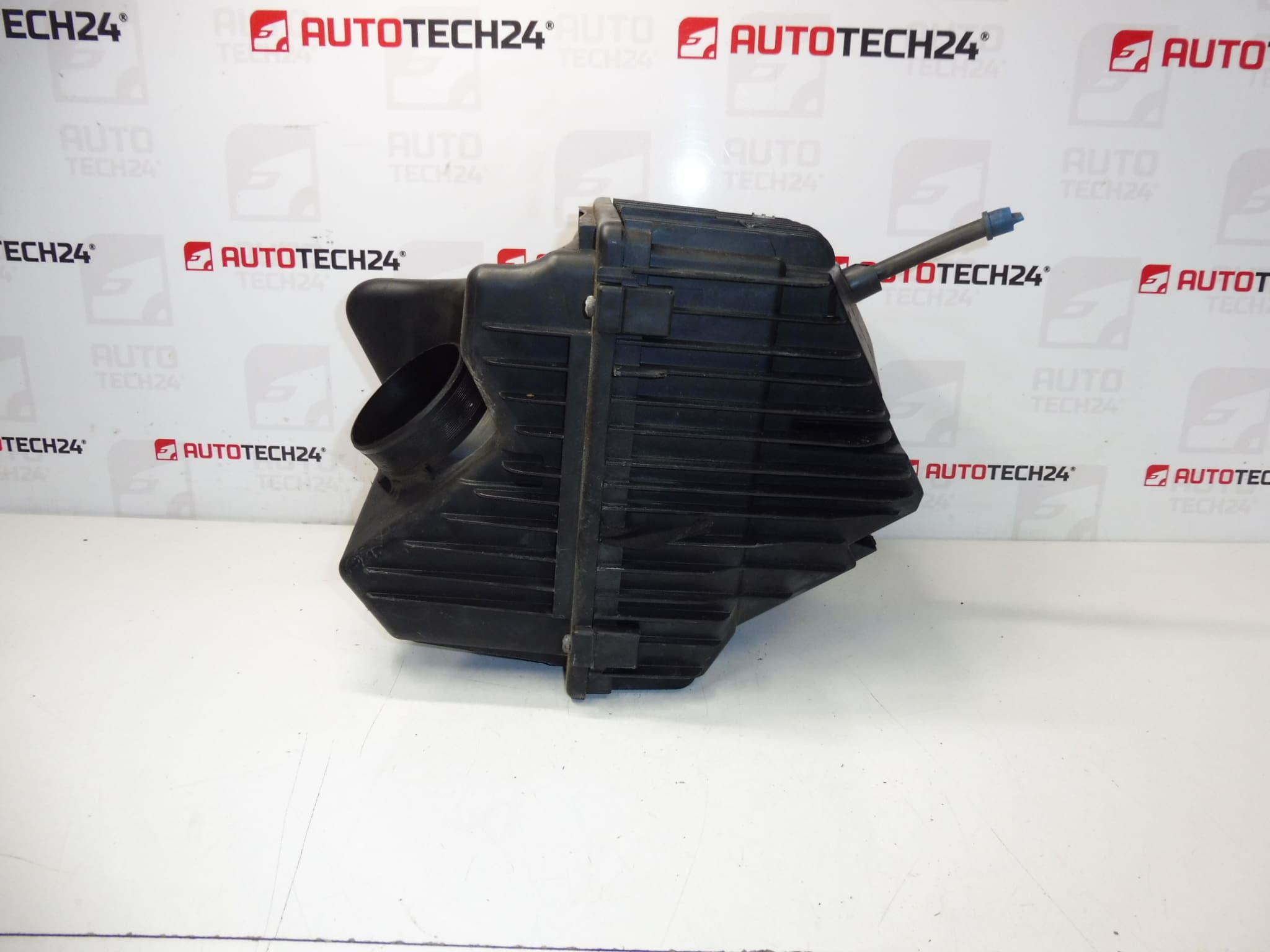 Филтърна кутия Citroën Peugeot 2.0 i 9643567080 1427J8