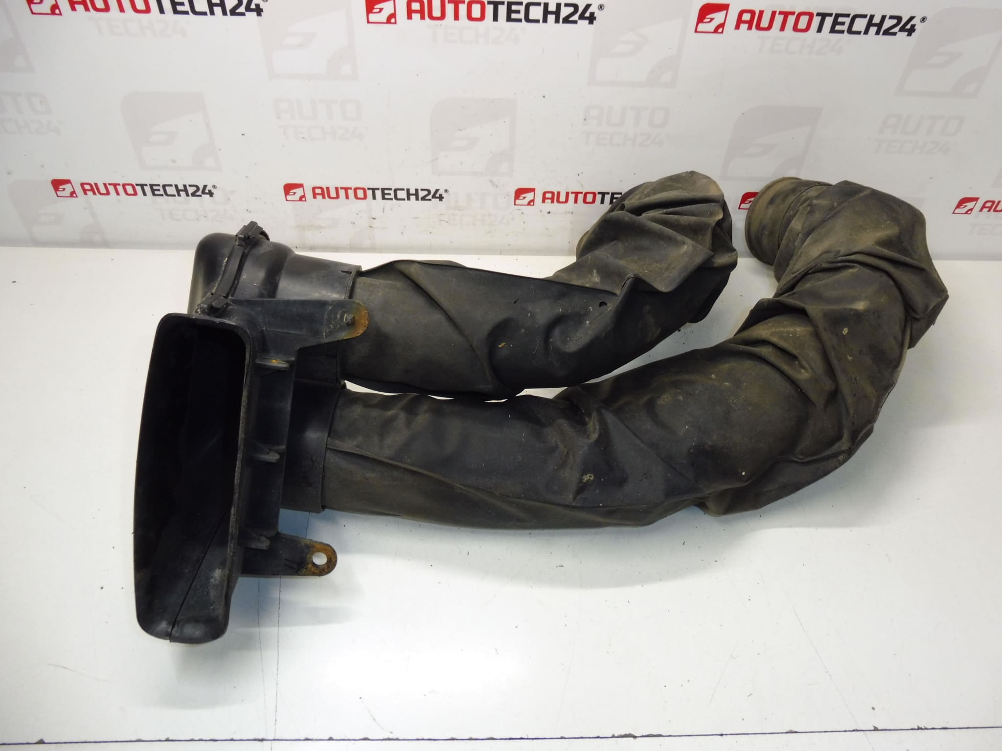 Въздушна връзка 2.0 16V 130kw Citroën Peugeot 9646189780 144051 - Image 2