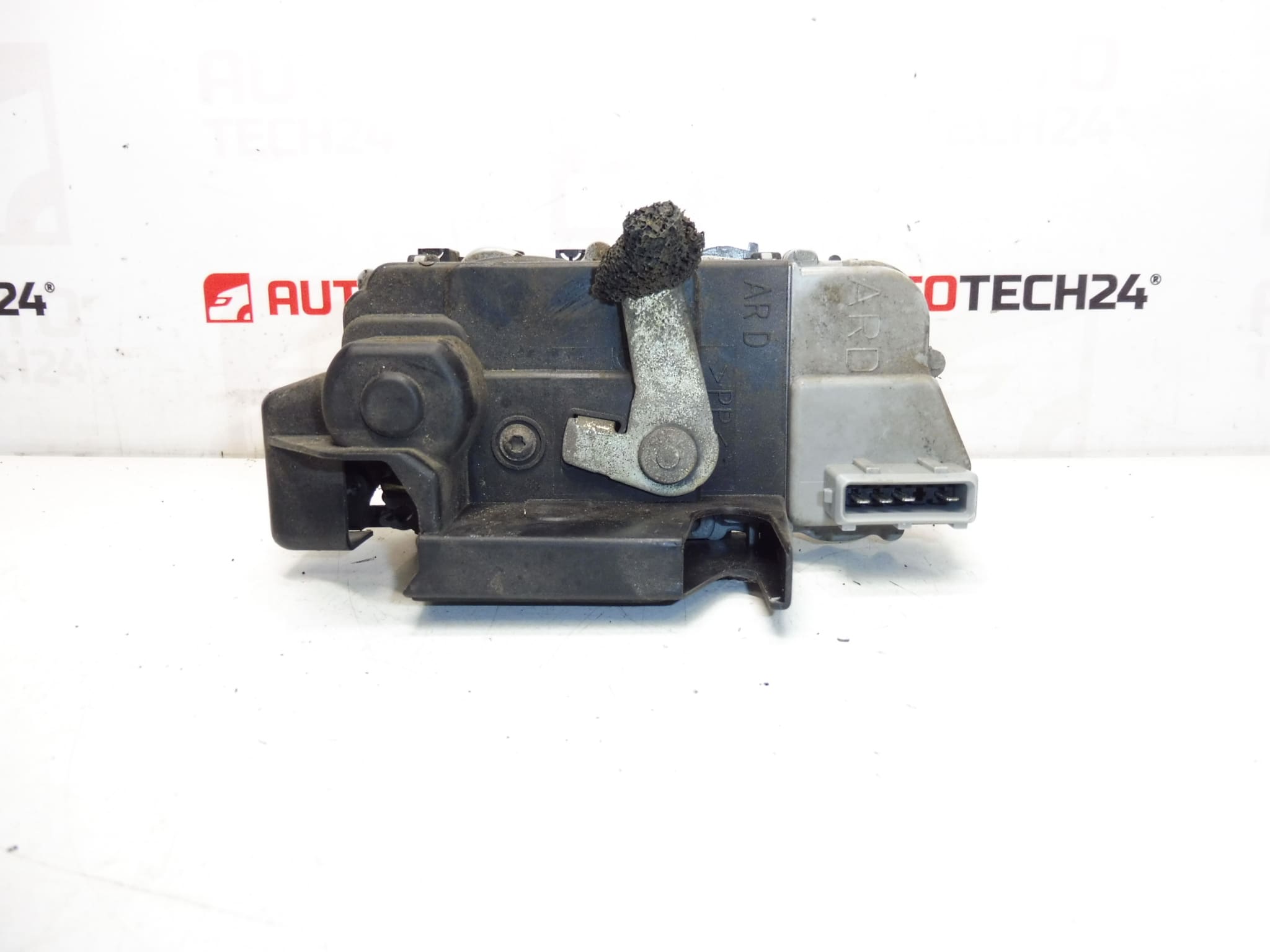 Брава задна дясна врата Peugeot 307 9138A4