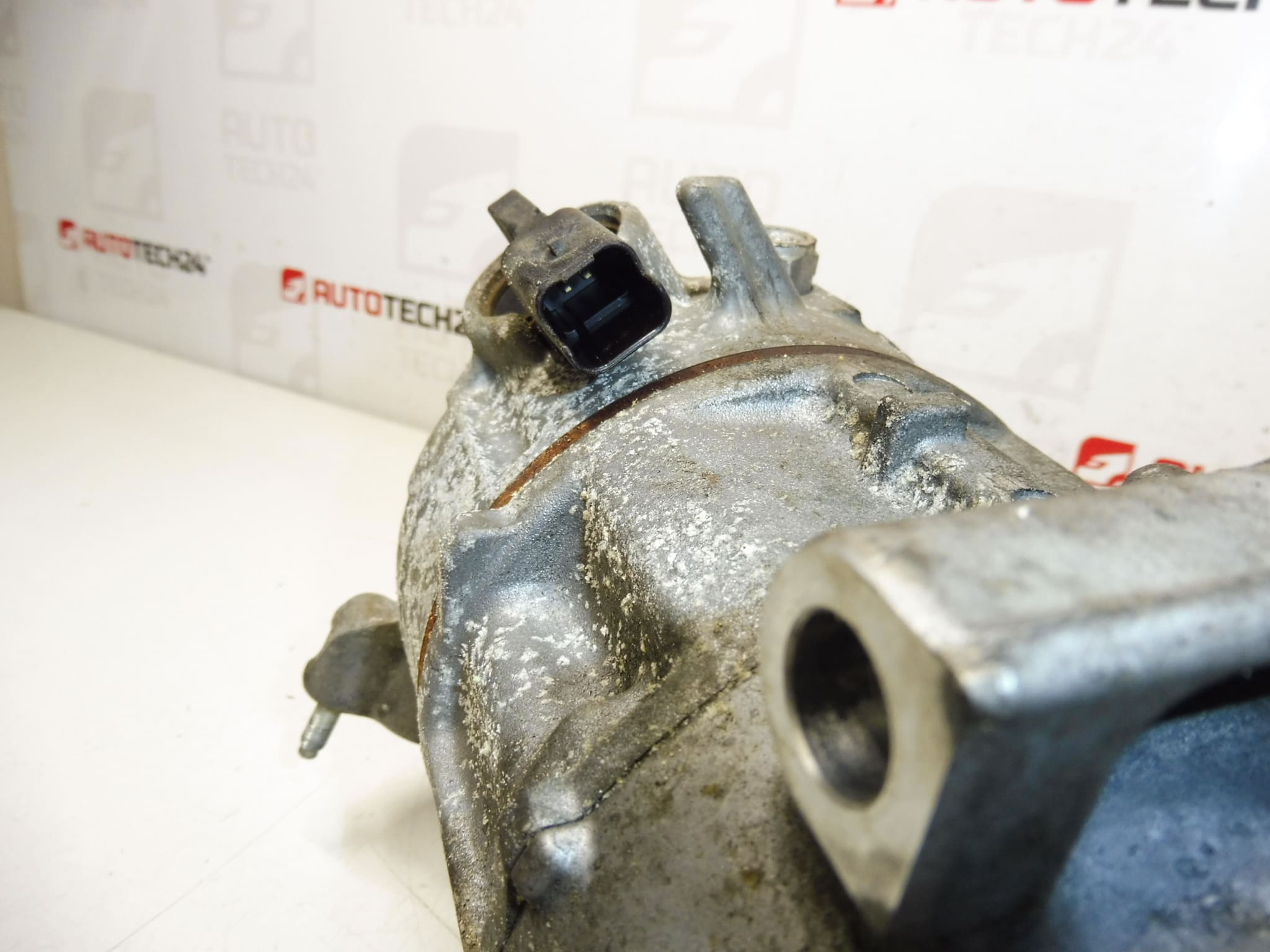 Компресор за климатик DENSO 447150-3250 9802875780 9819714980 - Image 2