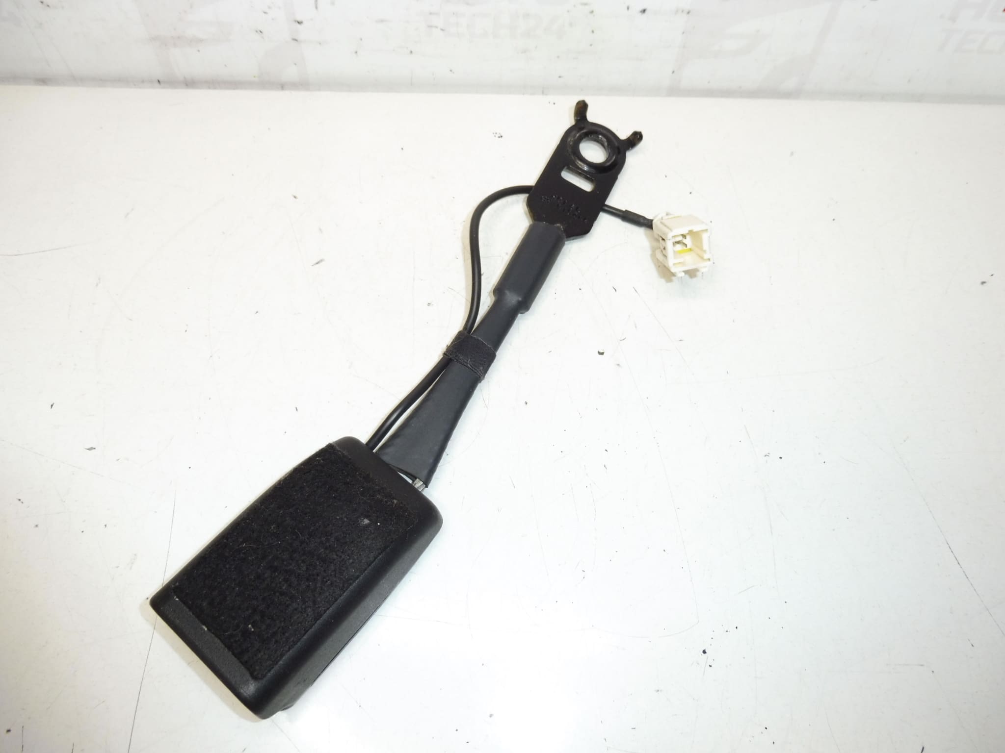 Стойка за паспорт Citroen C4 B7 96748384XT 8976R0 - Image 2