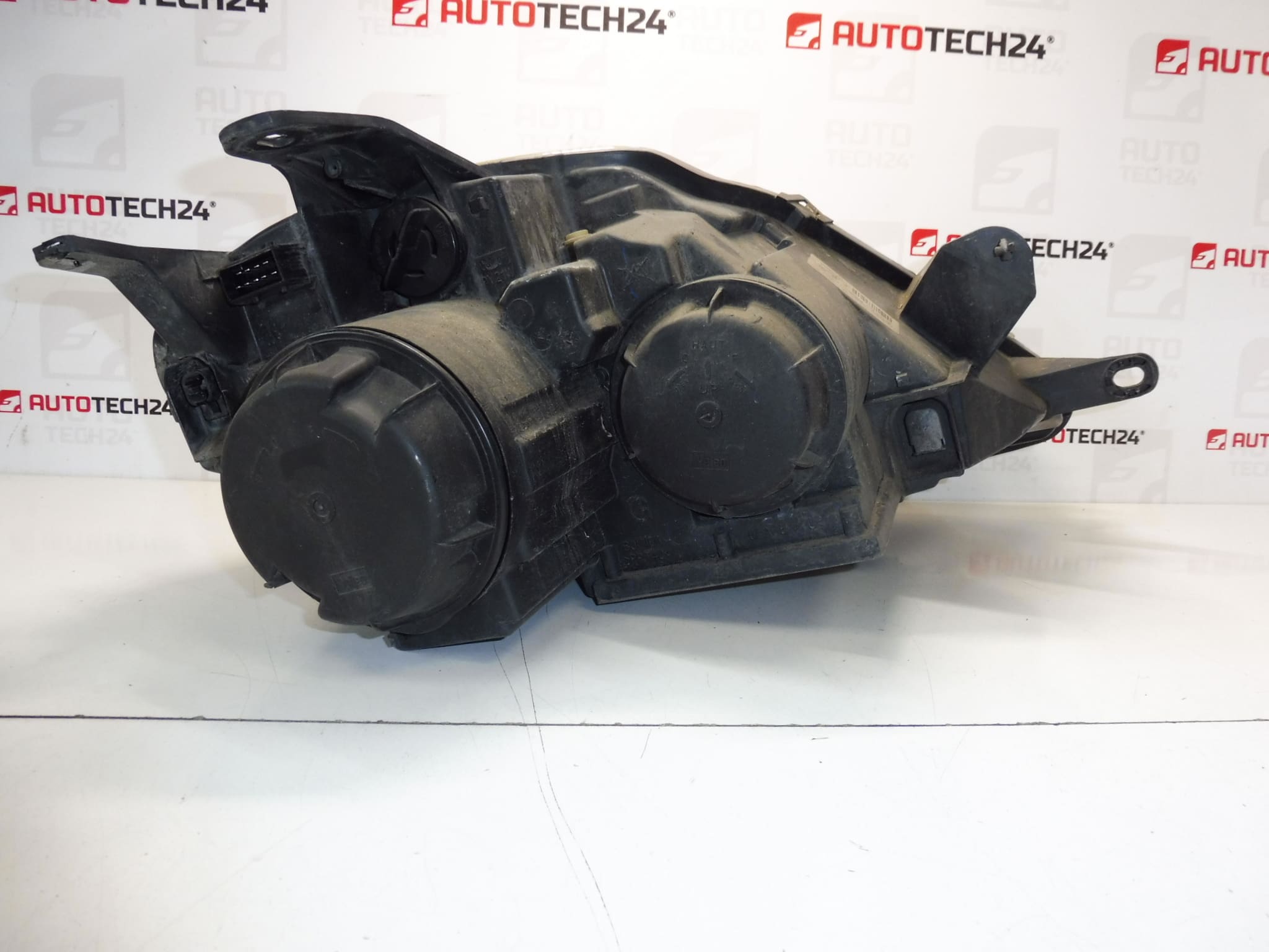 Фар преден ляв Xenon Citroën C8 1494320080 89006373 620816 - Image 2