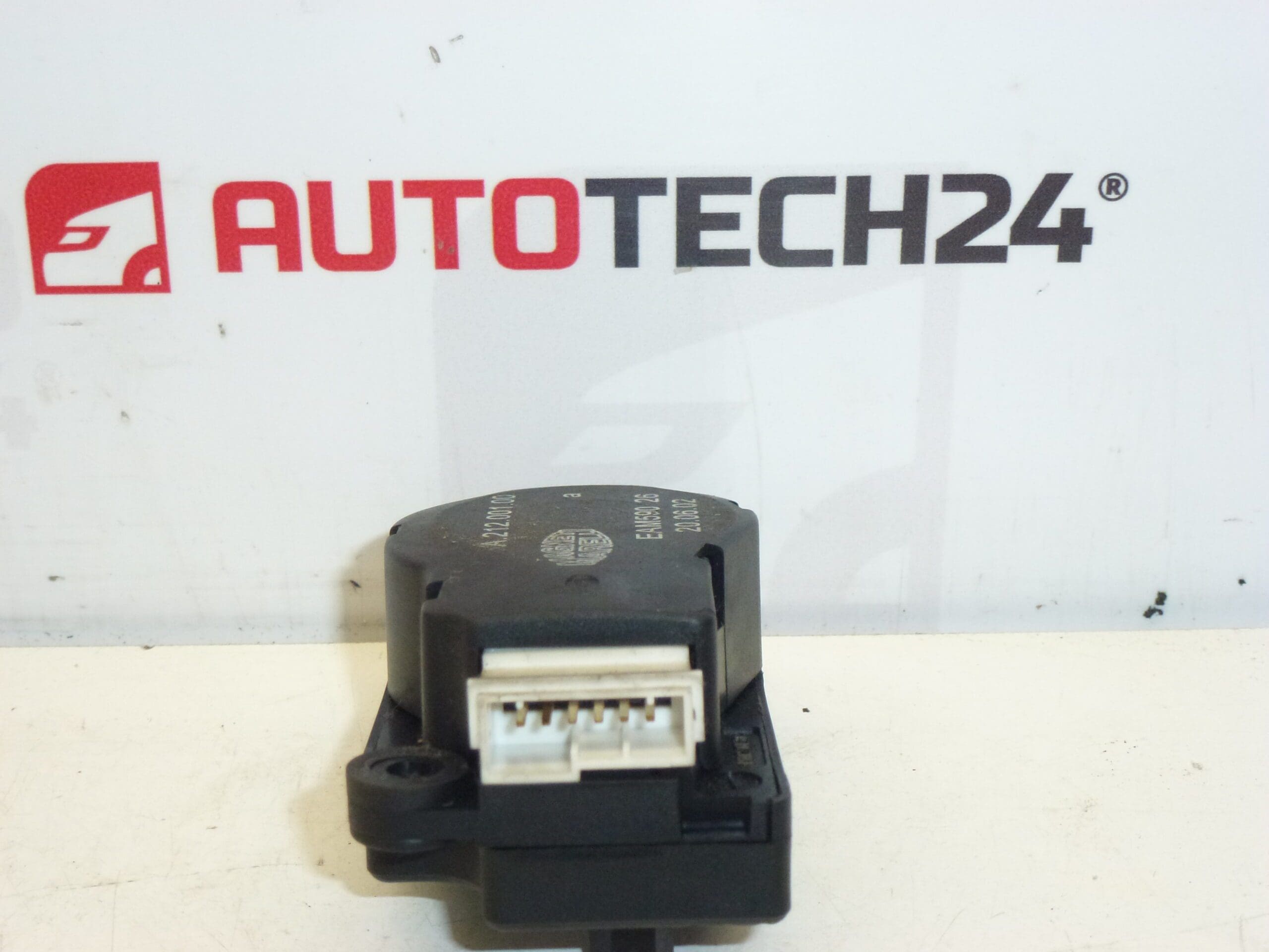 Сервомотор MAGNETI MARELLI Citroën Peugeot EAM590 6447LW - Image 2