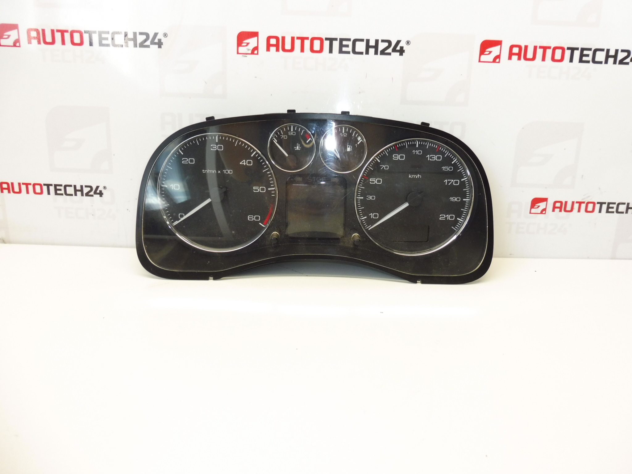 Тахометър за Peugeot 307 212725 км 9654485280 6106N4