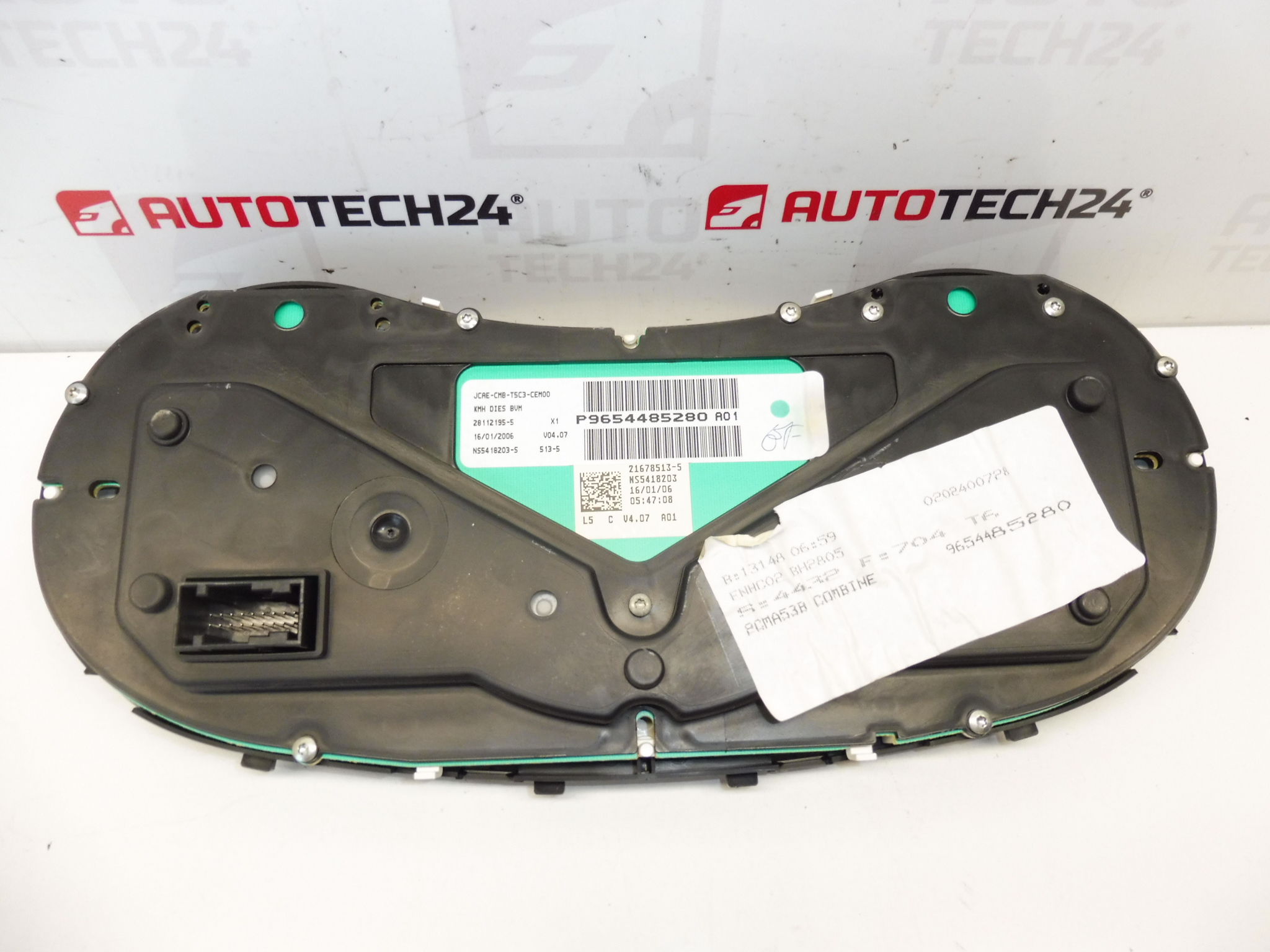 Тахометър за Peugeot 307 212725 км 9654485280 6106N4