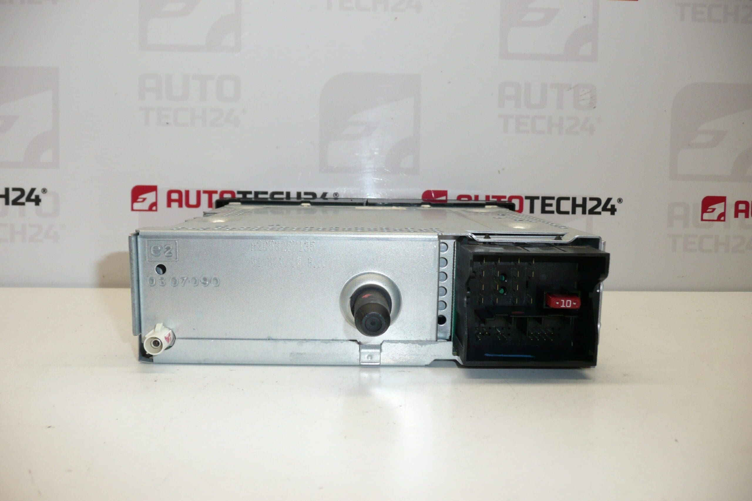 CD авто радио Continental RD4N1M-03 Citroën Peugeot 96750215XT - Image 2