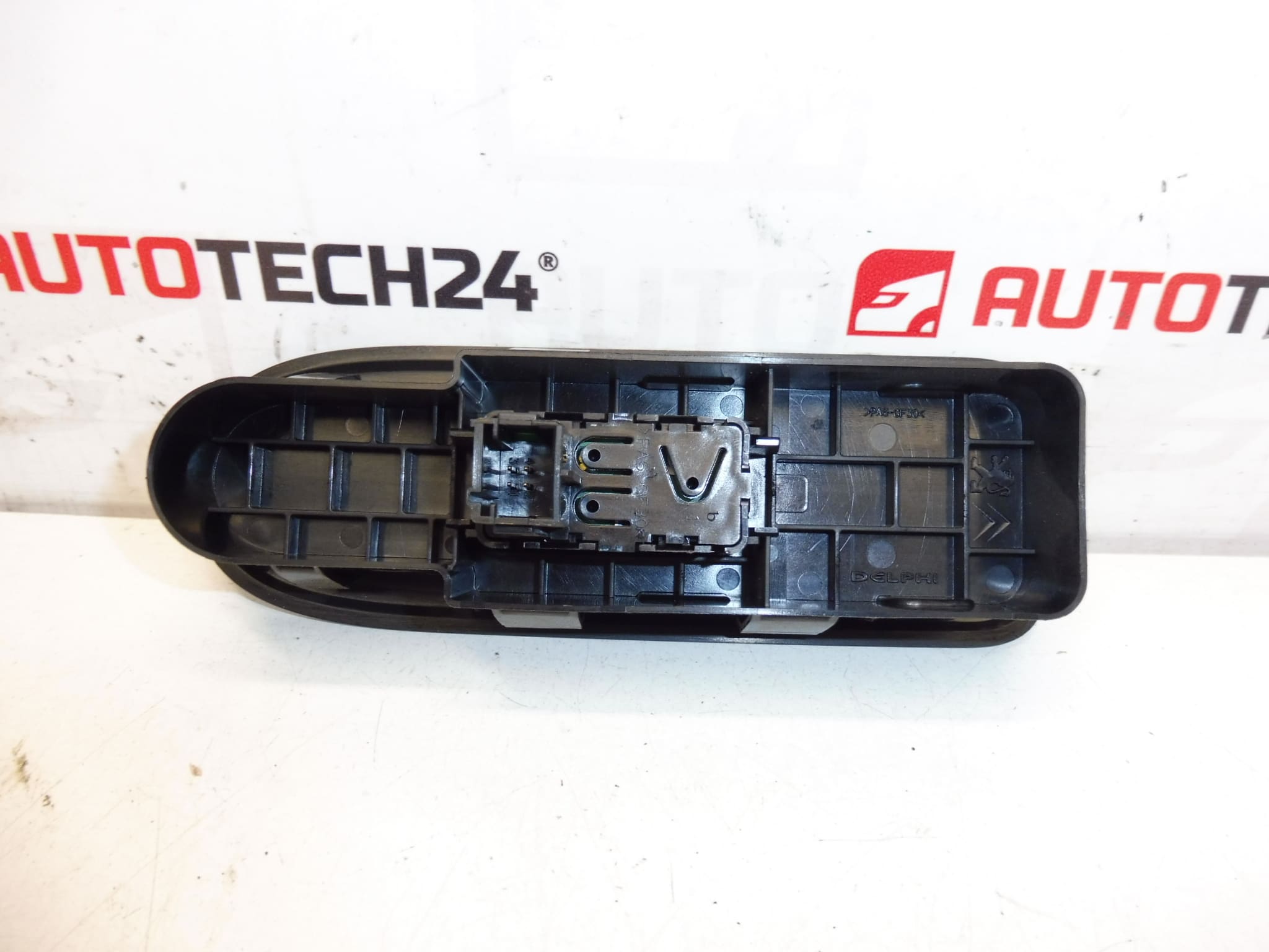 Стъклоподемник Citroën C3 II (A51) 96637533XT 6490CG - Image 2