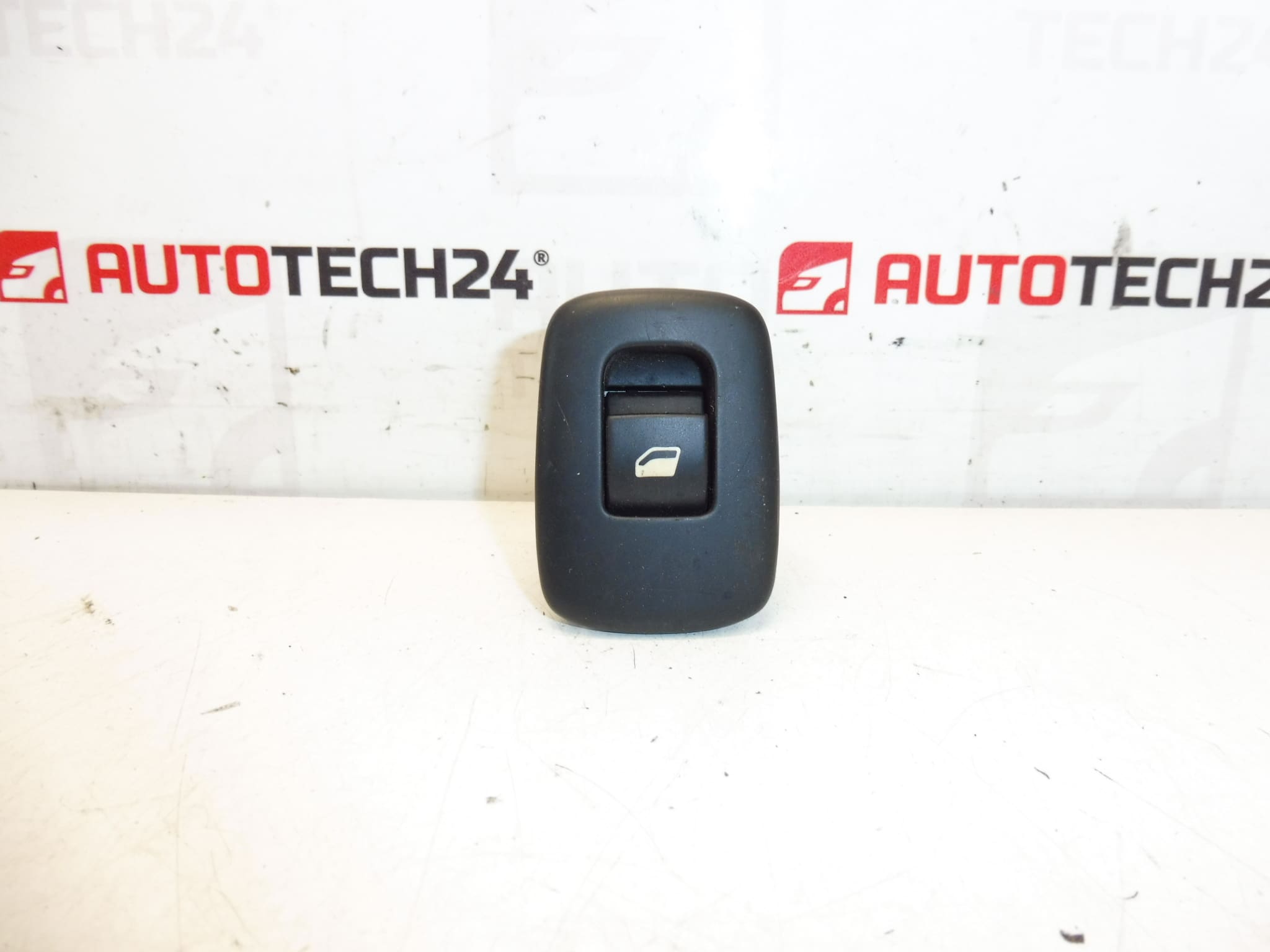 Стъклоподемник Citroën C3 II (A51) 96637535XT 6490CJ