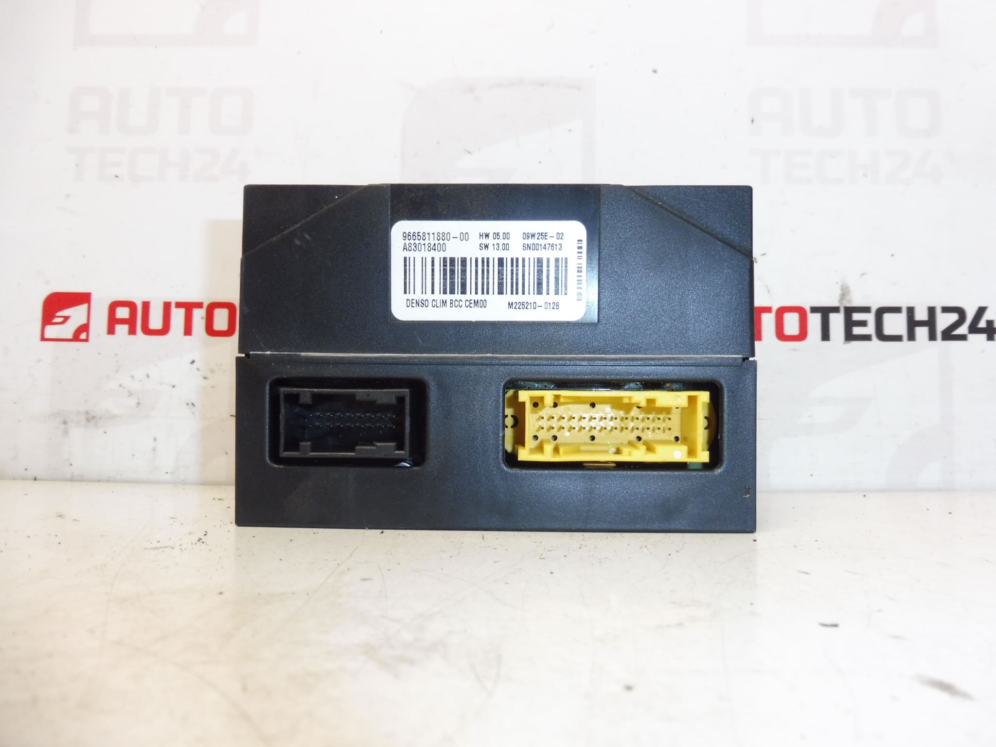 Блок за управление на климатика Citroën C4 Picasso 9665811880