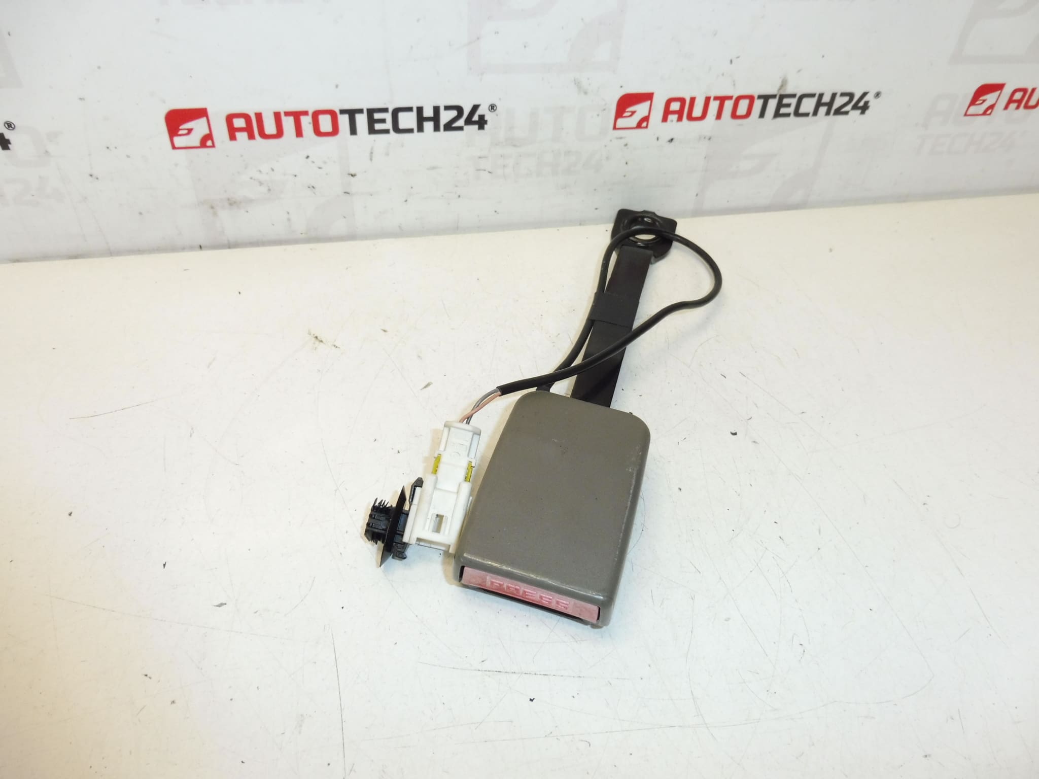 Ключалка за предпазен колан Citroën C5 II 8973NX