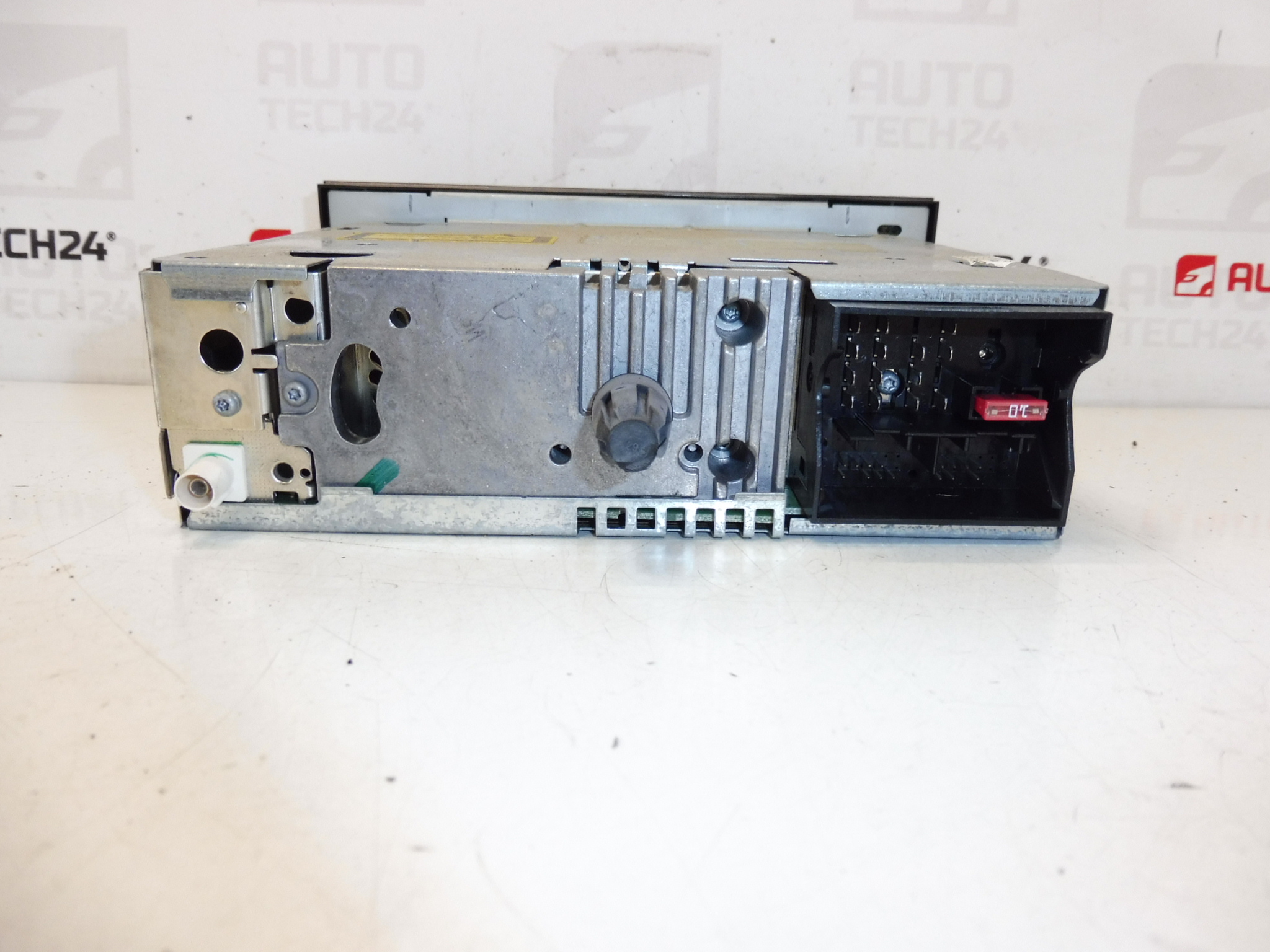 Автомобилно радио радио Citroën Peugeot RD4 N1 9650574977 6564V1