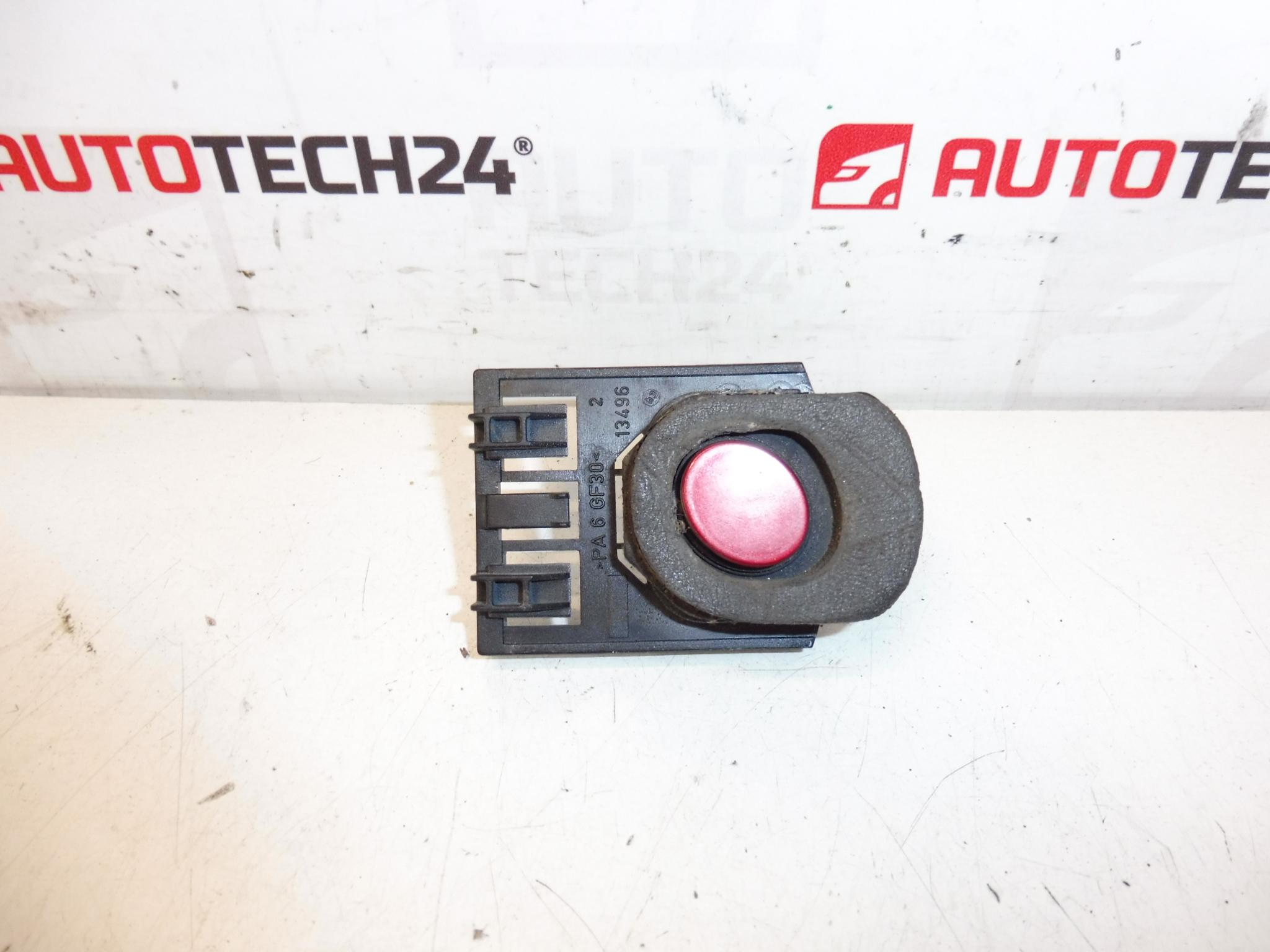 Бутон KKQD Пежо 407 Седан 872565 872558