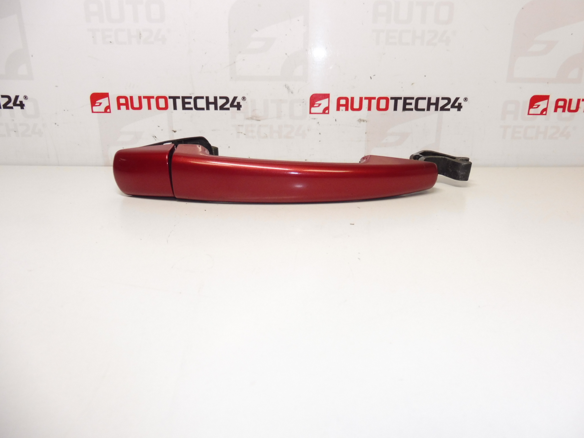 Дръжка на врата Citroën Peugeot Червена EKQD 9101GH